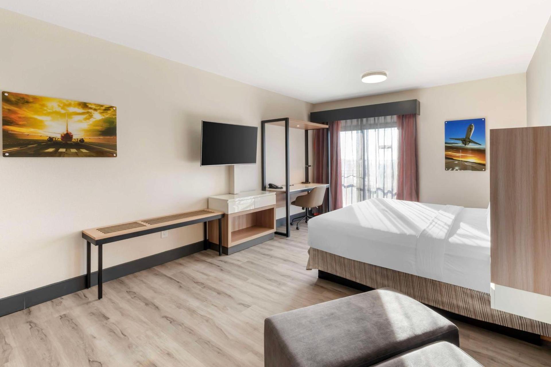Best Western Plus Atlanta Airport East photo 7