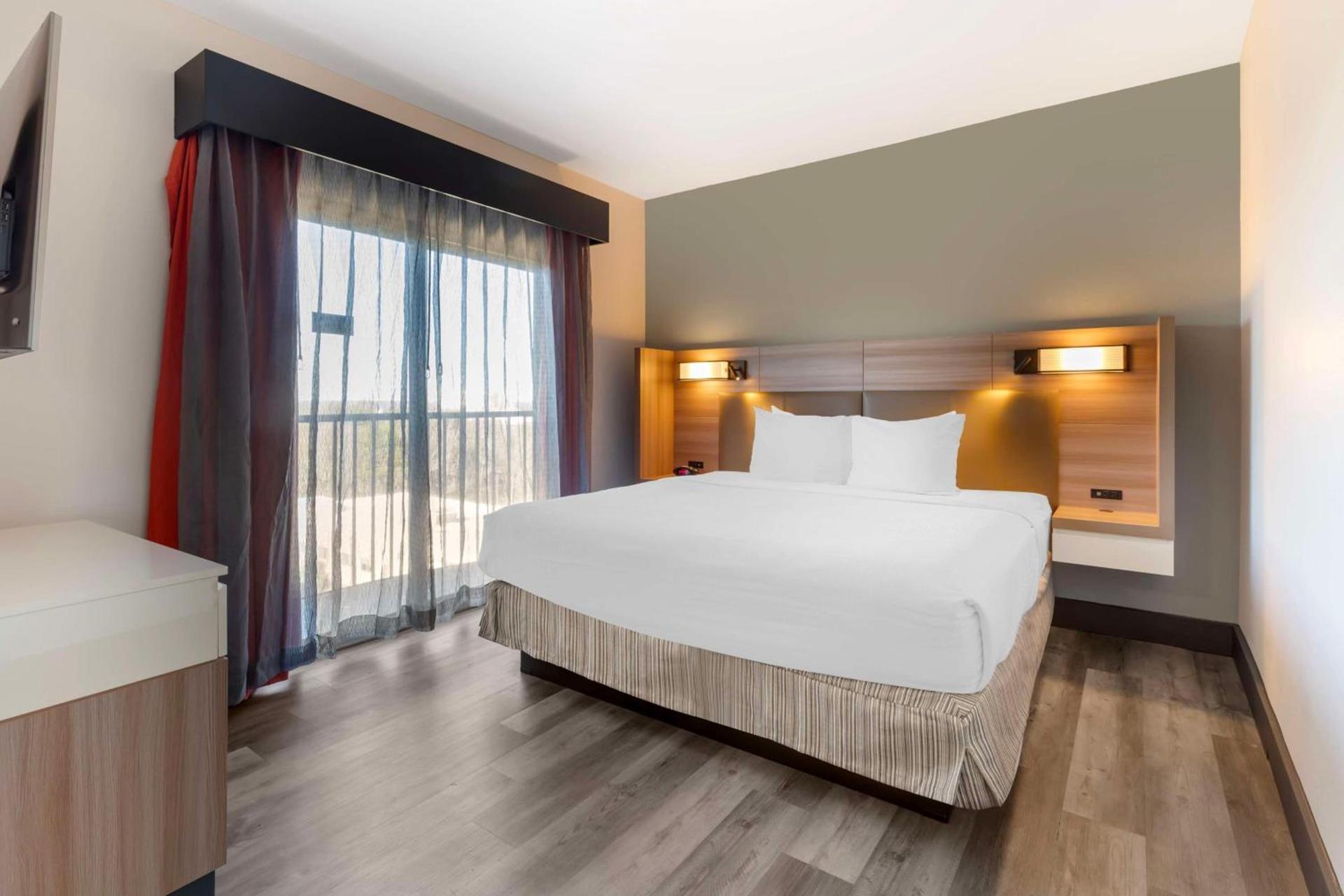 Best Western Plus Atlanta Airport East photo 15