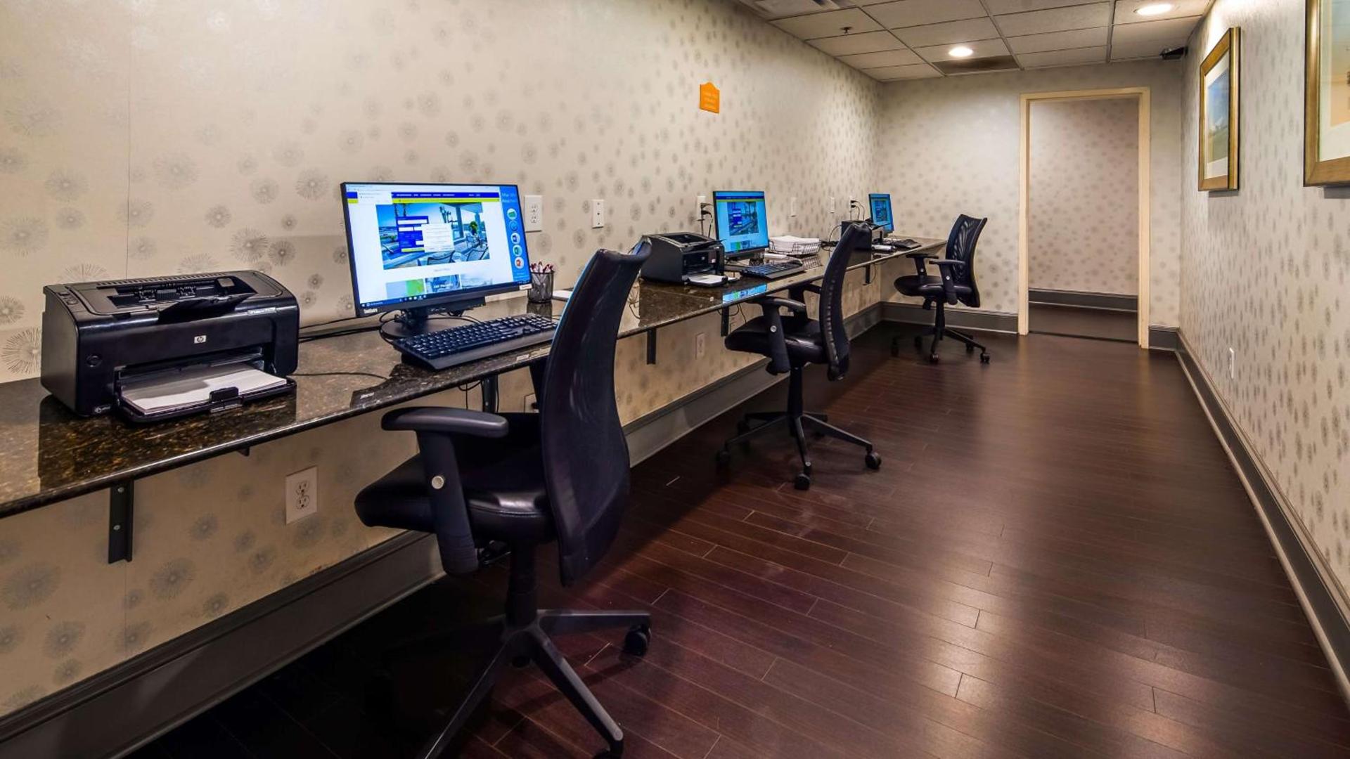 Best Western Plus Atlanta Airport East photo 19
