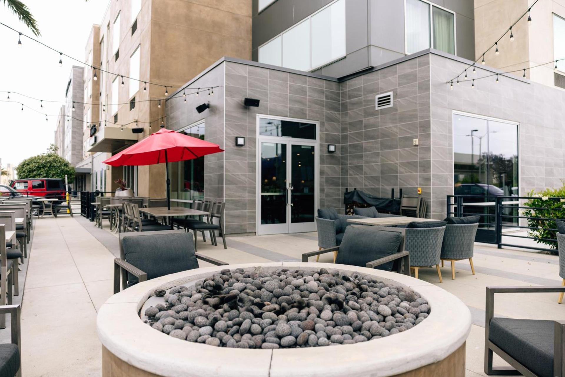 Courtyard by Marriott Los Angeles LAX/Hawthorne photo 5