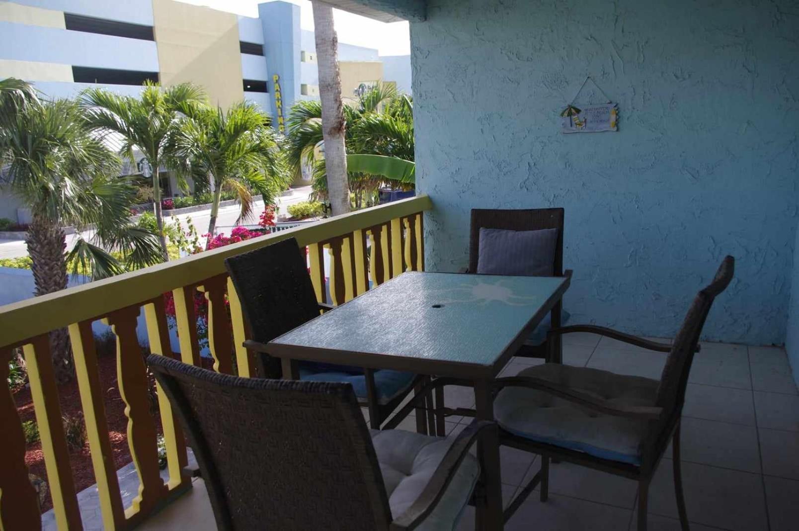 Marion Lane Suites photo 4