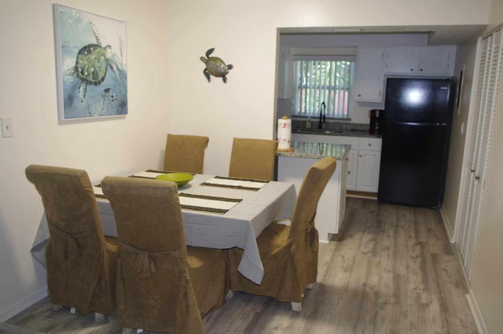 Marion Lane Suites photo 42