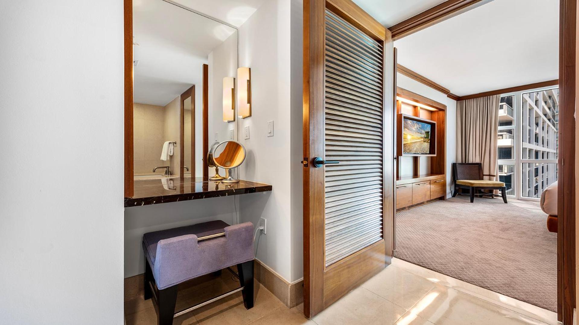 1 Bedroom Private Residence at Carillon Miami Resort -911 photo 18