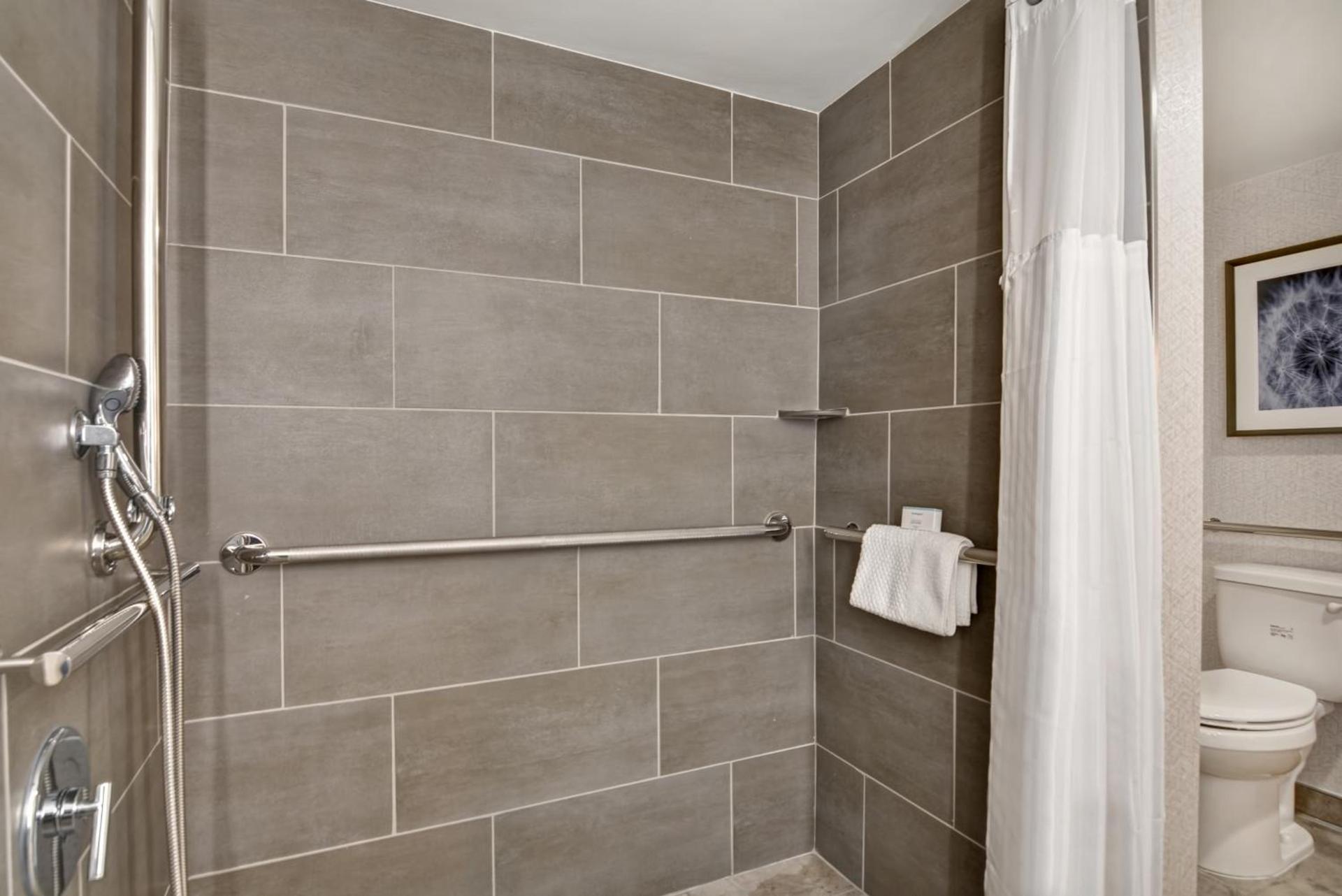 Embassy Suites by Hilton Minneapolis Airport photo 27