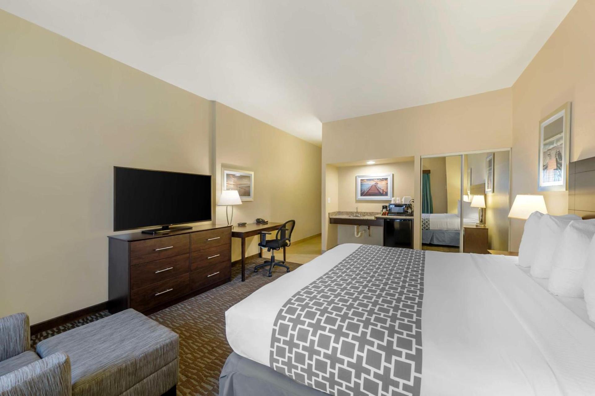 Best Western Naples Plaza Hotel photo 13