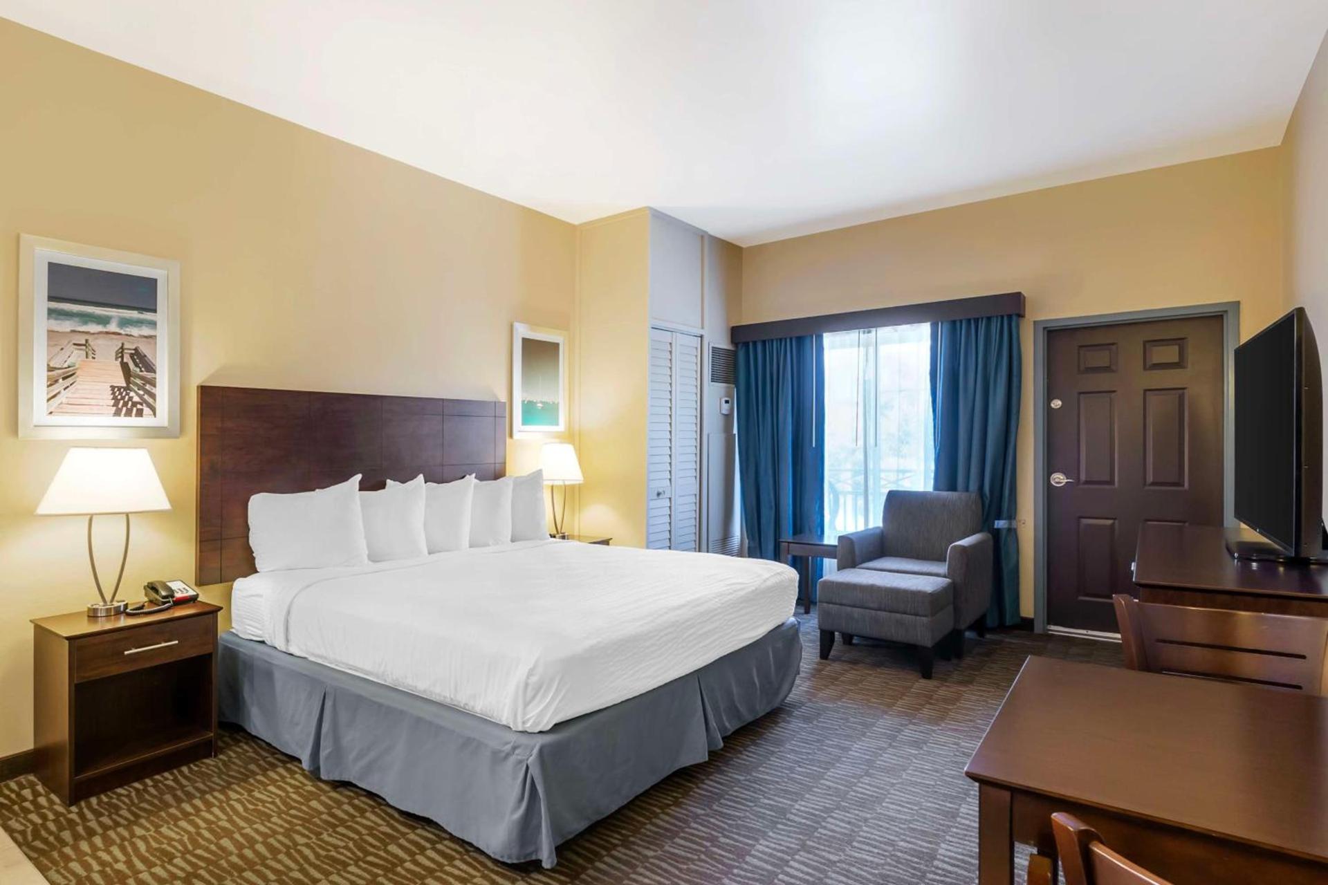 Best Western Naples Plaza Hotel photo 26