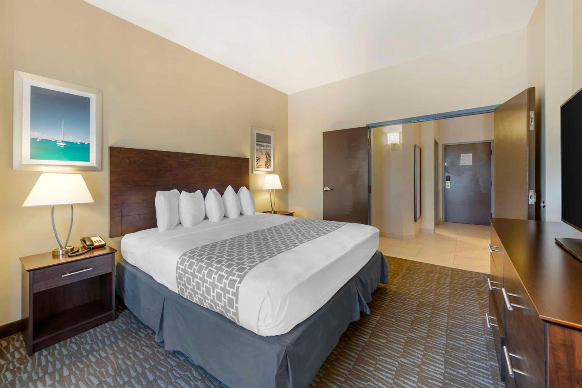 Best Western Naples Plaza Hotel photo 31