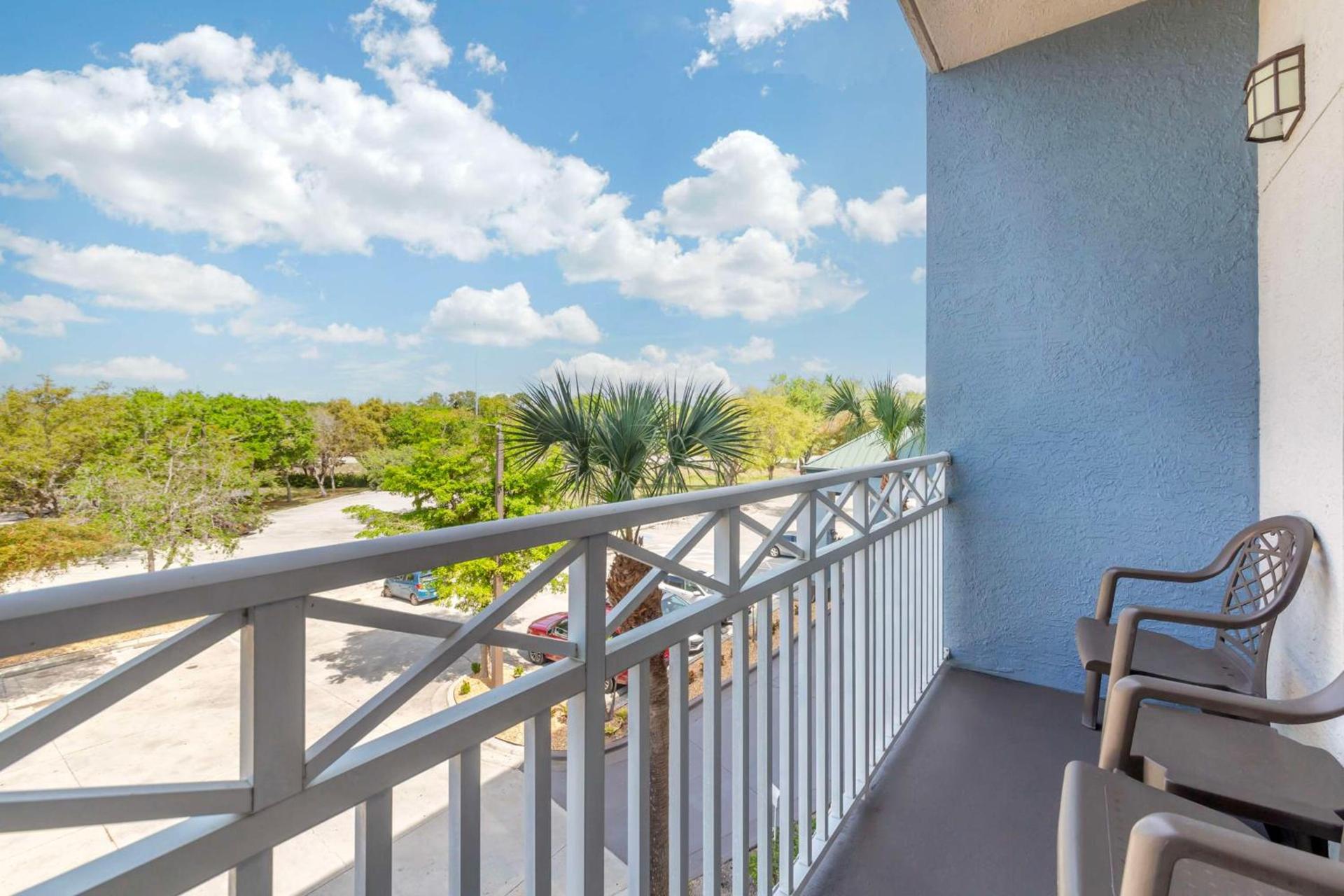 Best Western Naples Plaza Hotel photo 32