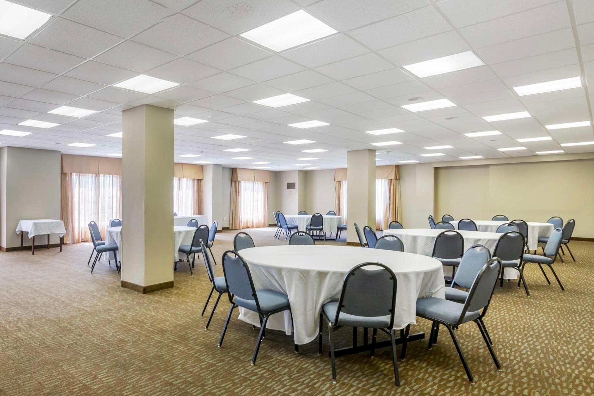 Best Western Naples Plaza Hotel photo 38