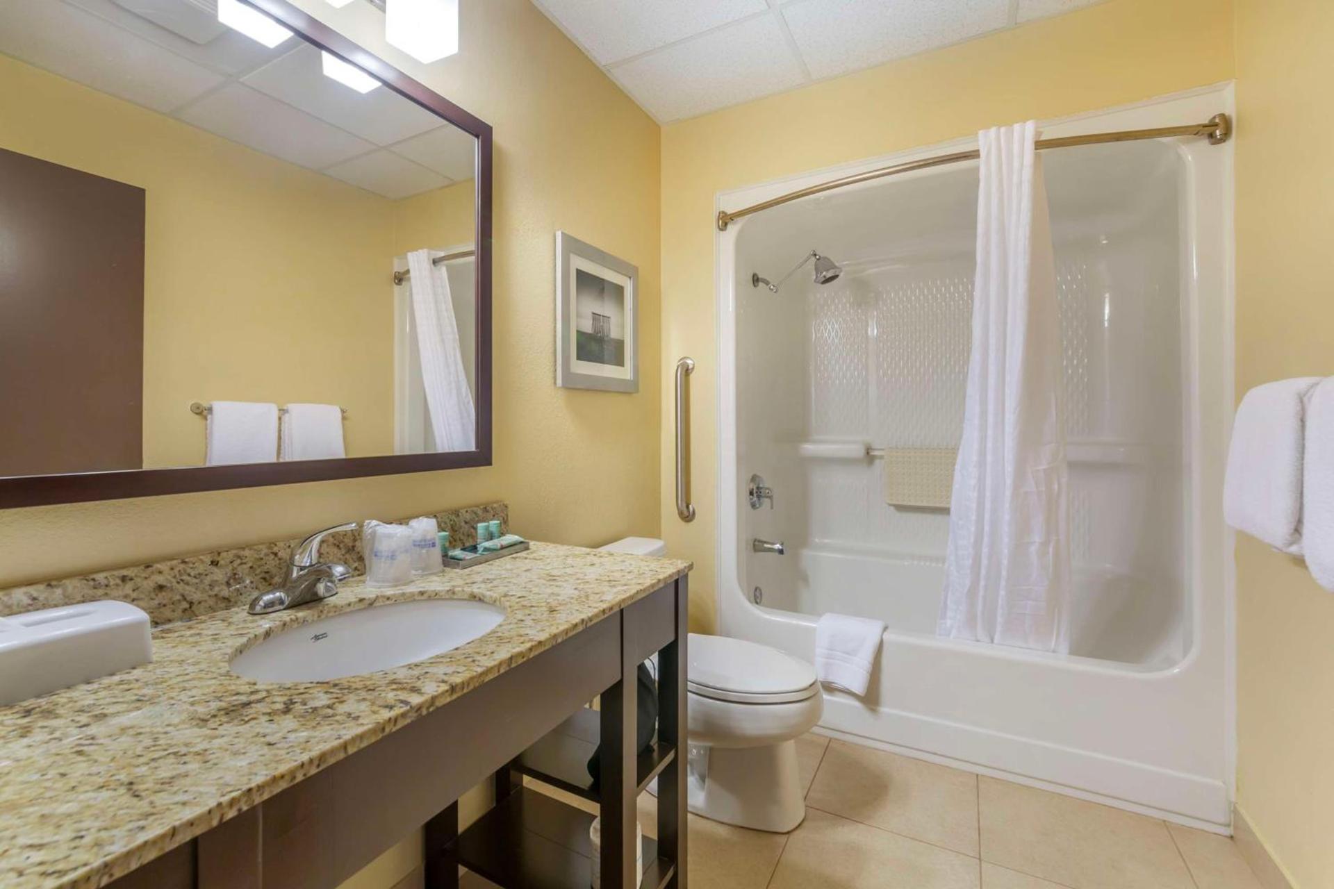 Best Western Naples Plaza Hotel photo 42