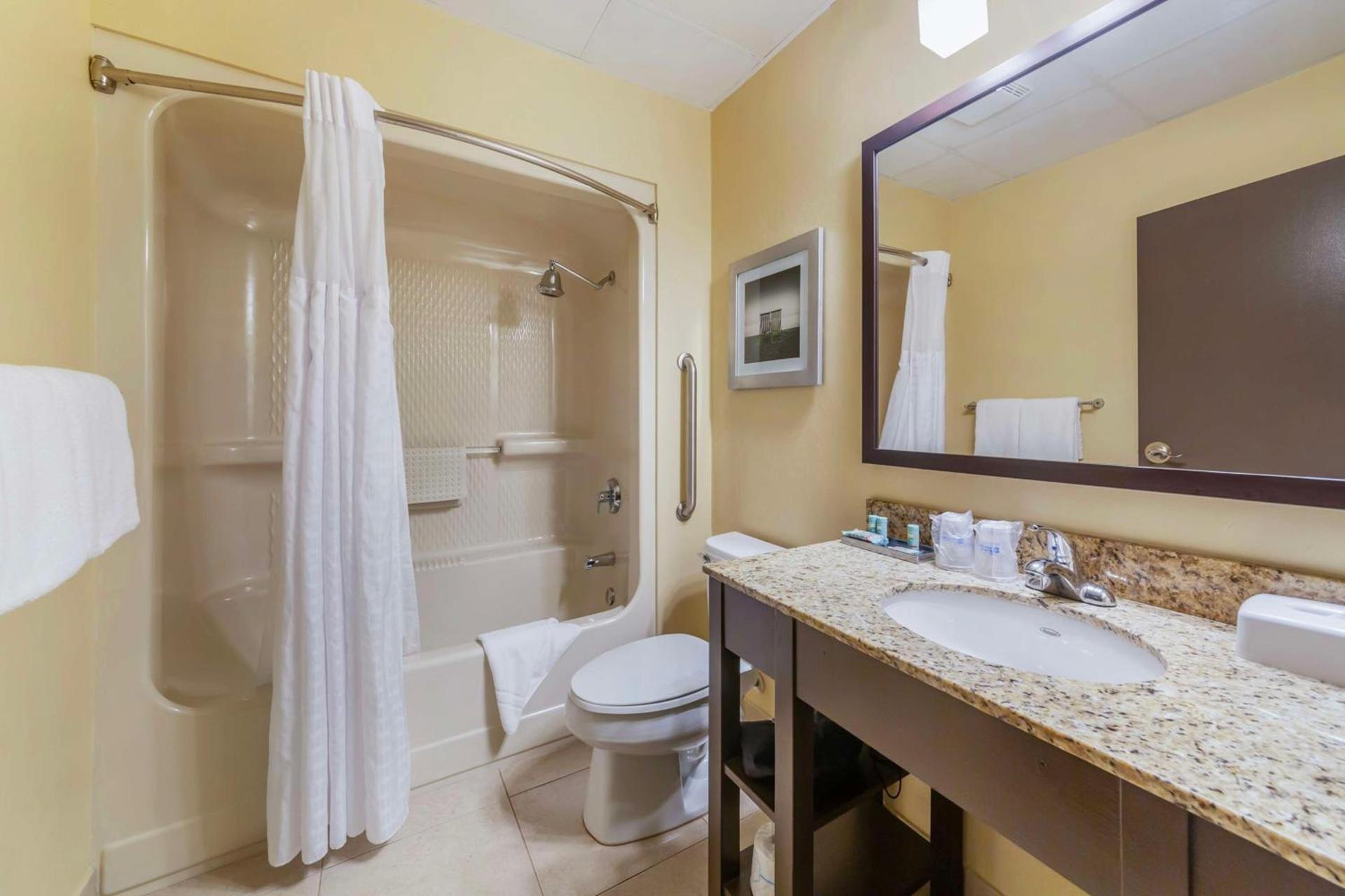 Best Western Naples Plaza Hotel photo 44