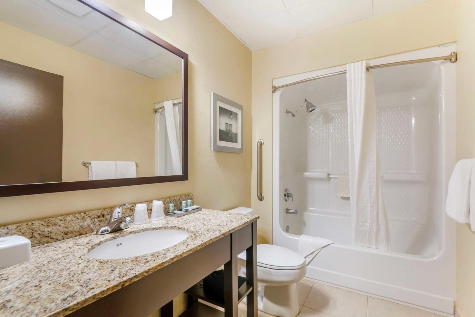 Best Western Naples Plaza Hotel photo 46
