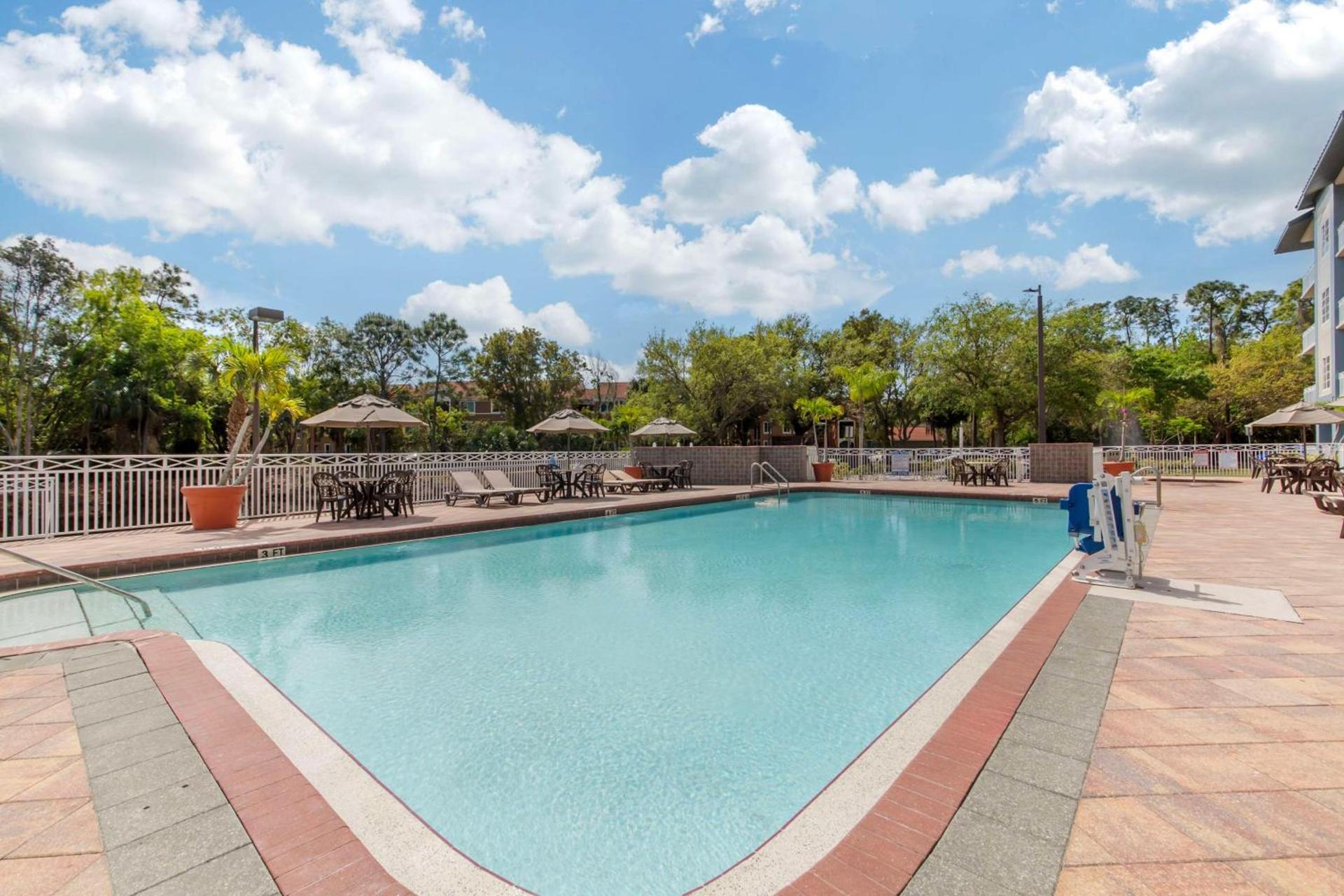 Best Western Naples Plaza Hotel photo 50