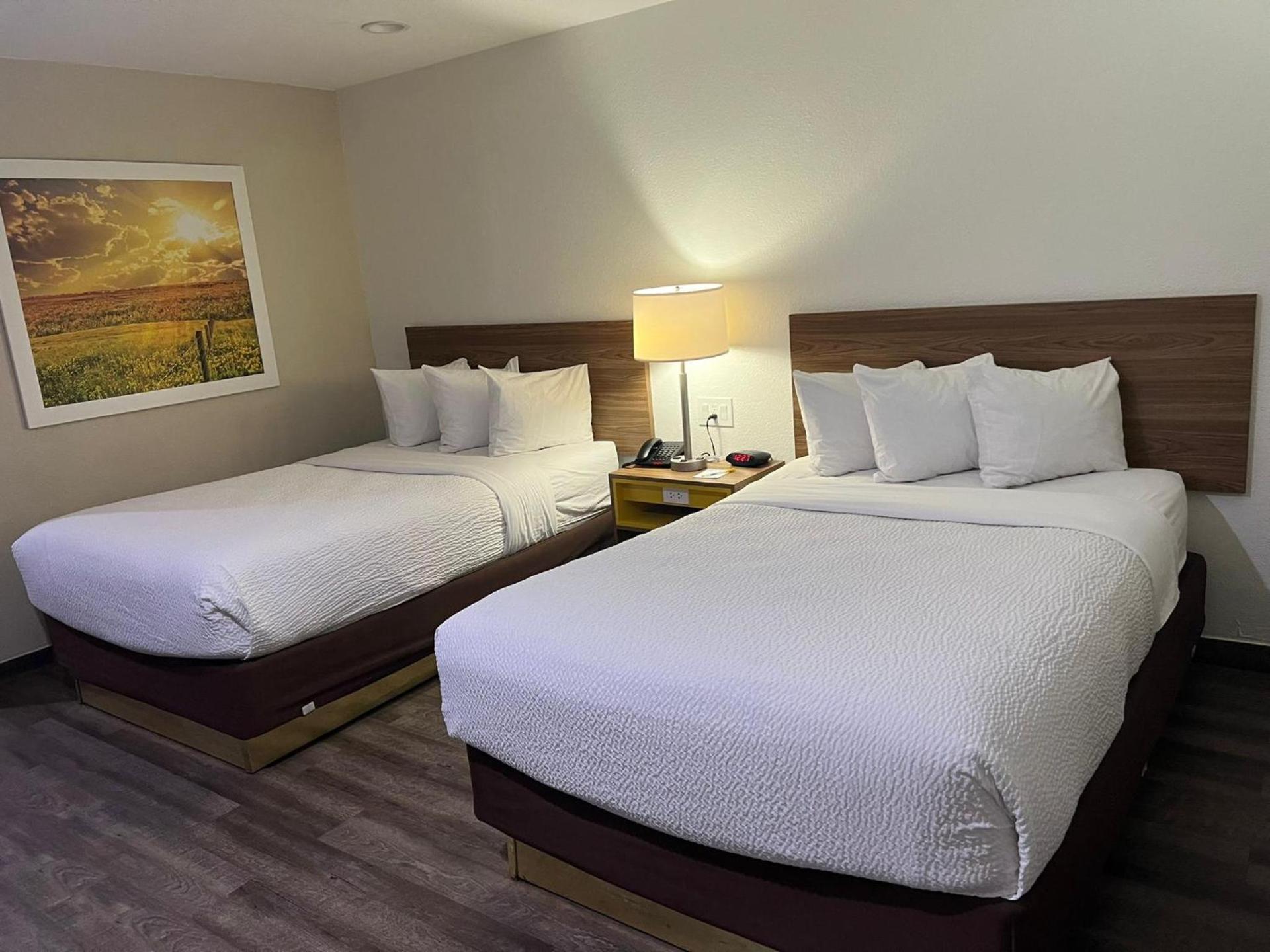 Days Inn by Wyndham El Centro photo 13
