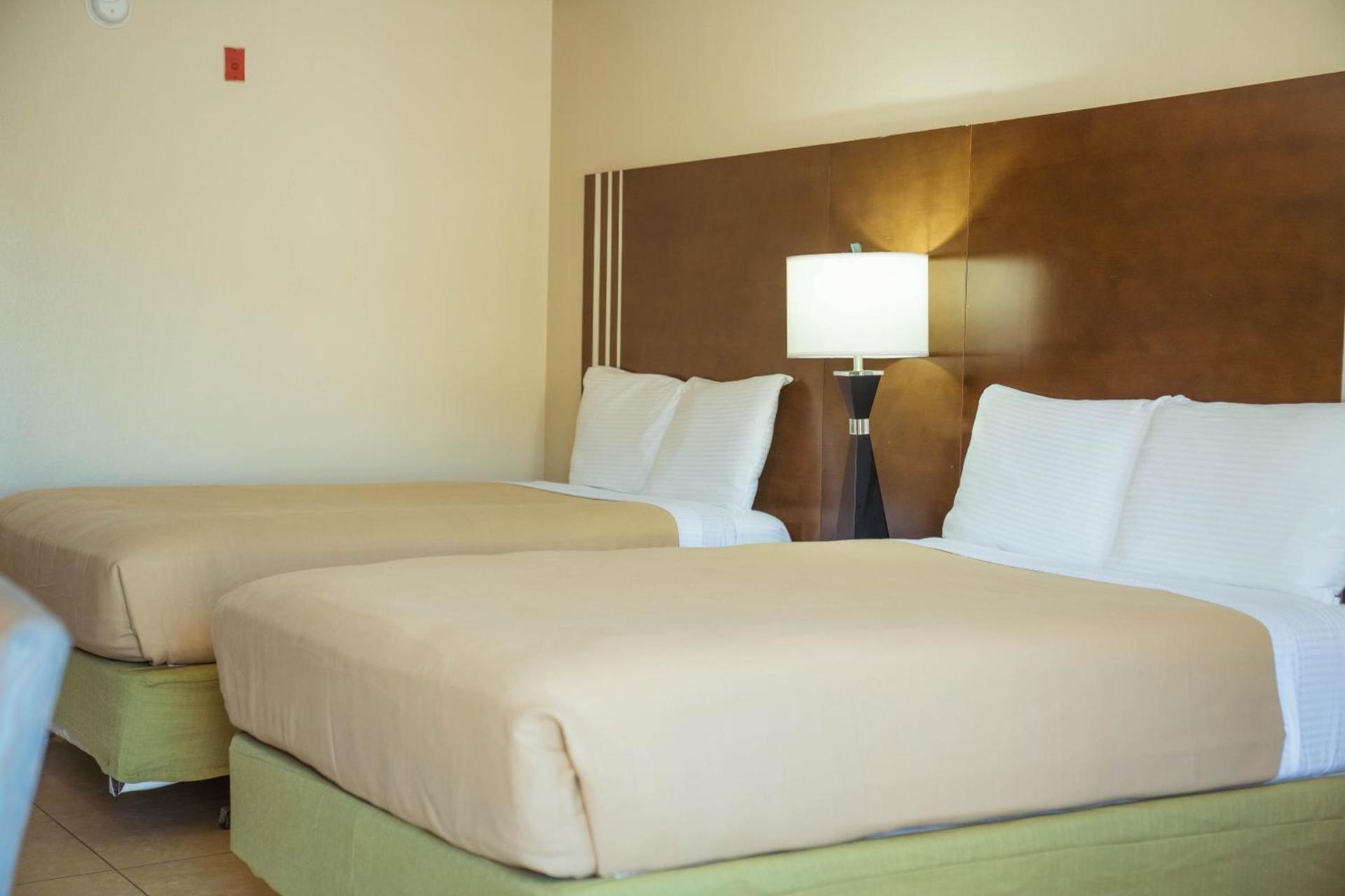 Serena Inn photo 18