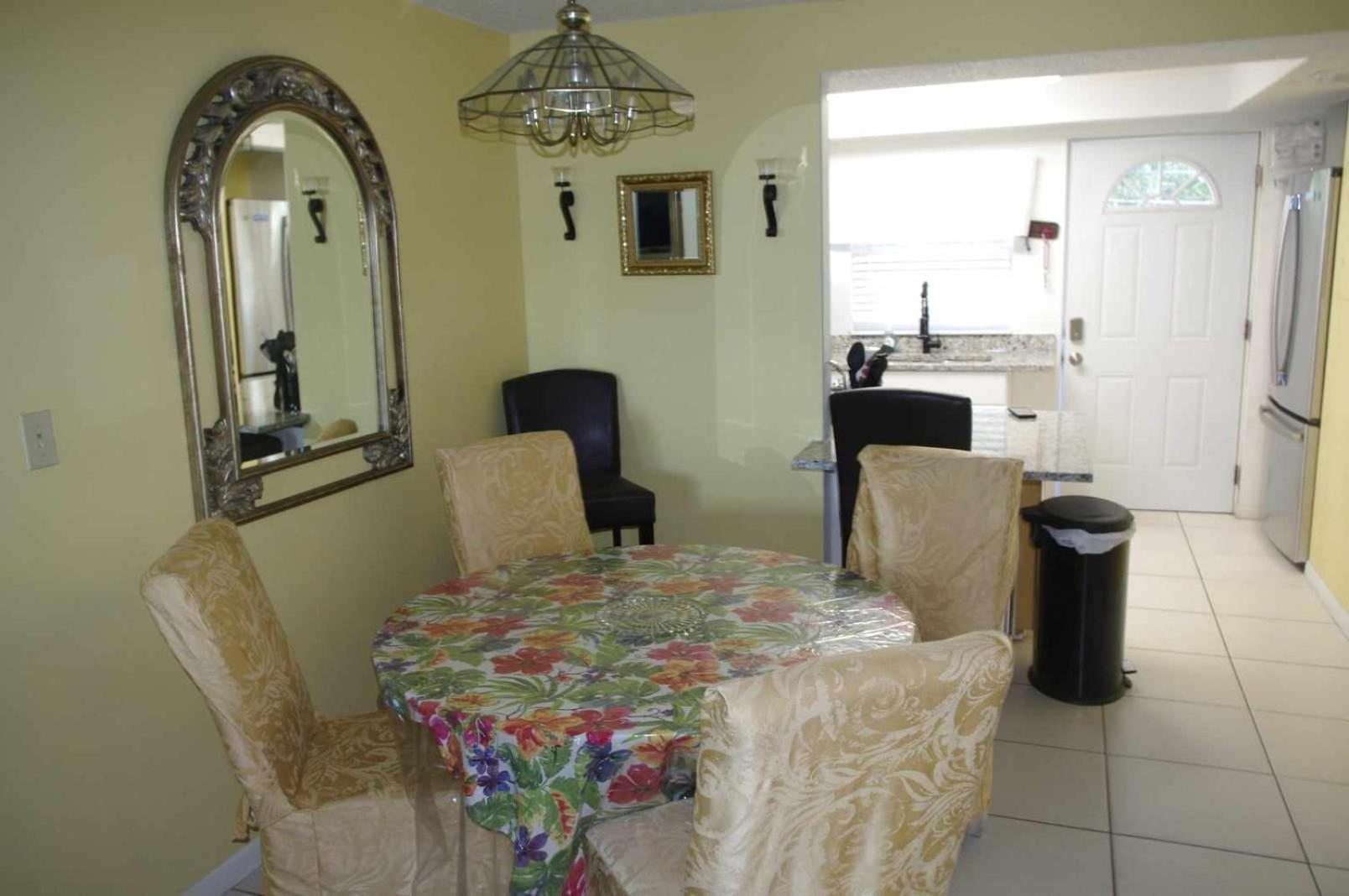 Marion Lane Suites photo 59