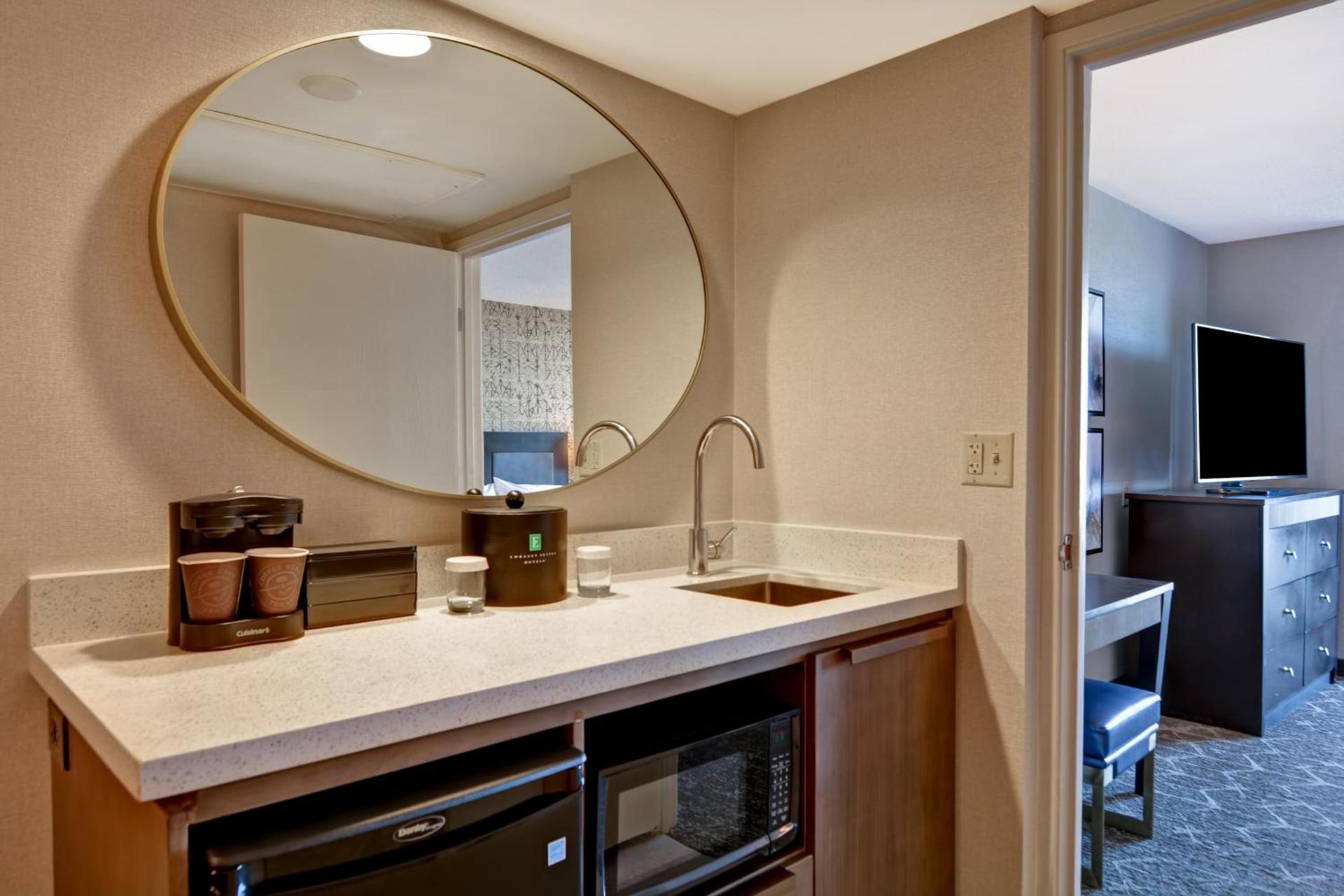 Embassy Suites by Hilton Minneapolis Airport photo 29