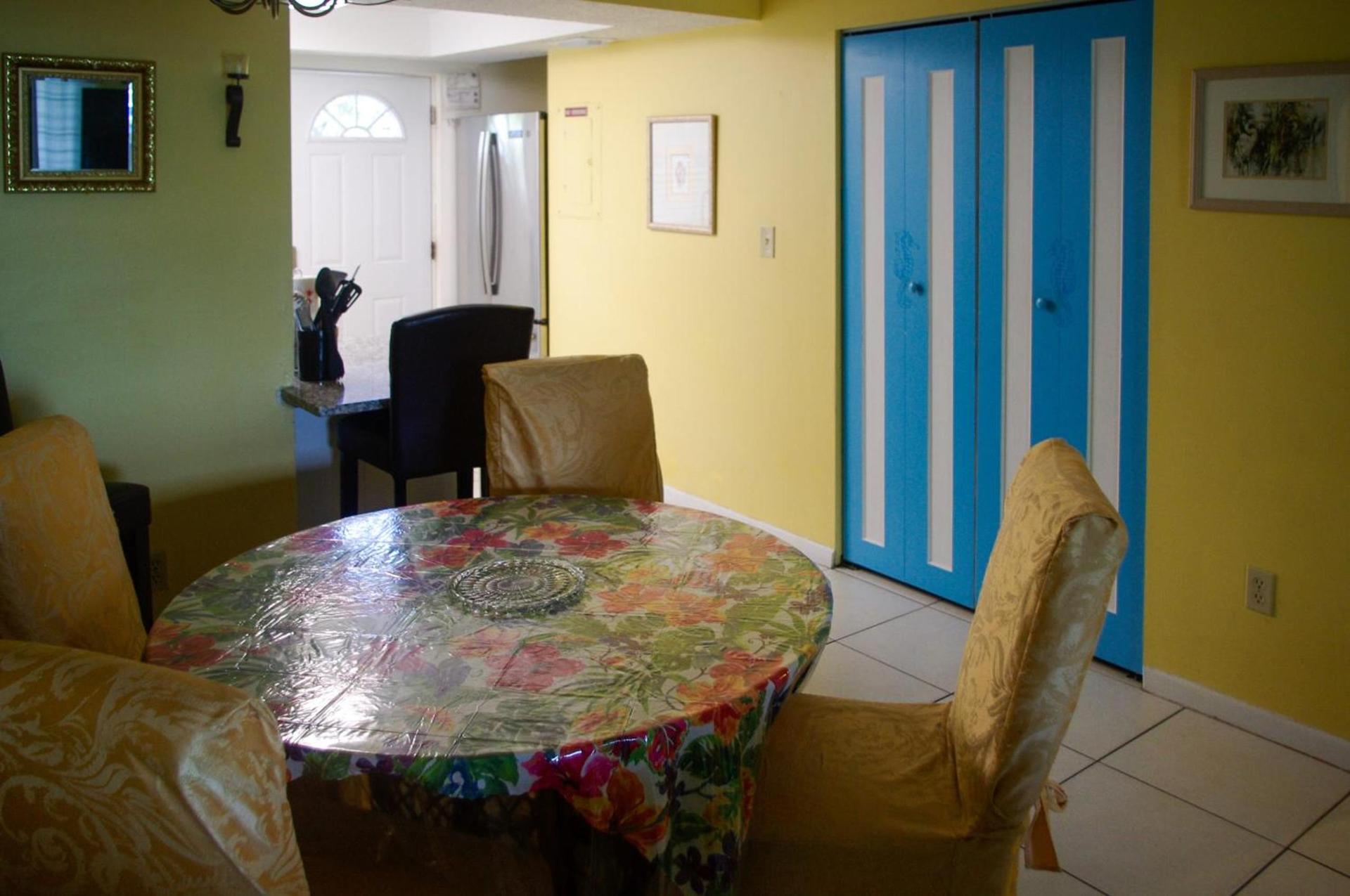 Marion Lane Suites photo 63