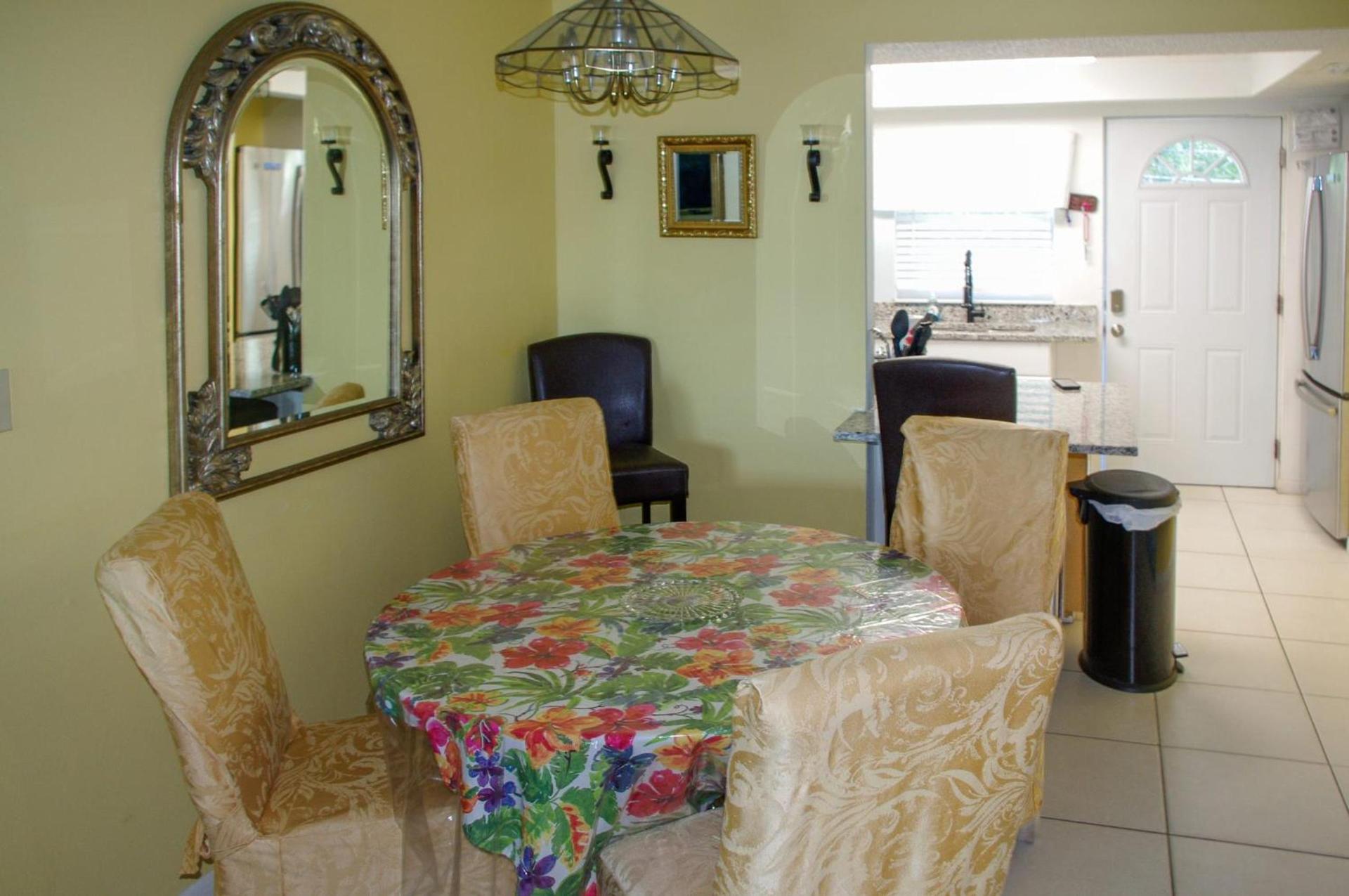 Marion Lane Suites photo 70
