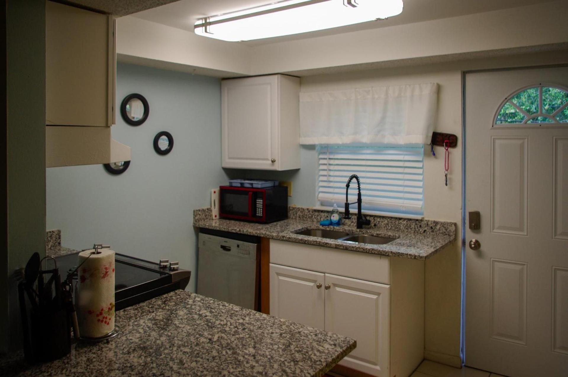 Marion Lane Suites photo 71