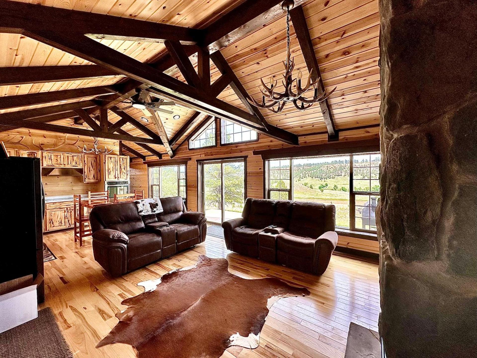The Lodge at Devils Tower photo 100