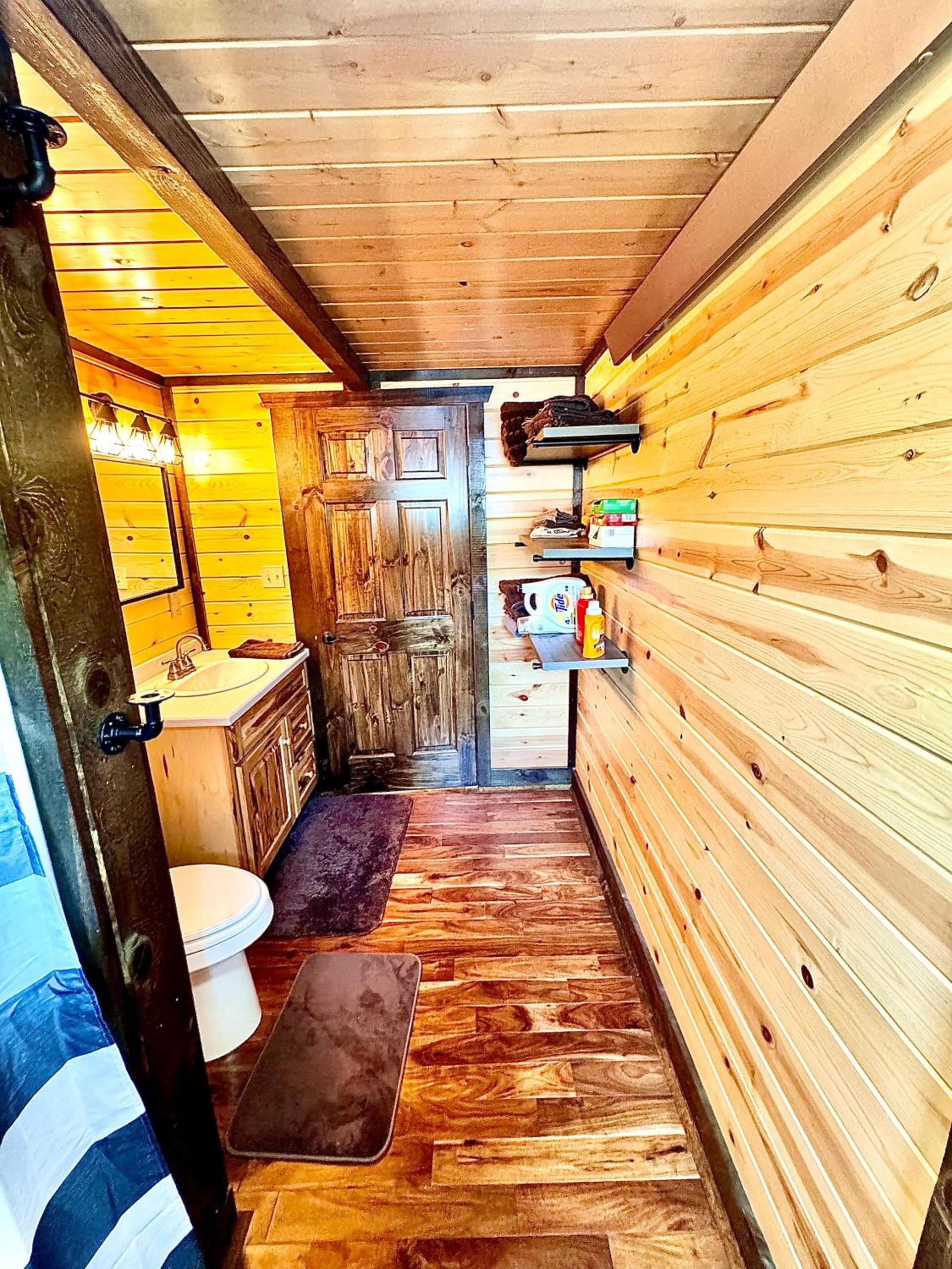 The Lodge at Devils Tower photo 37