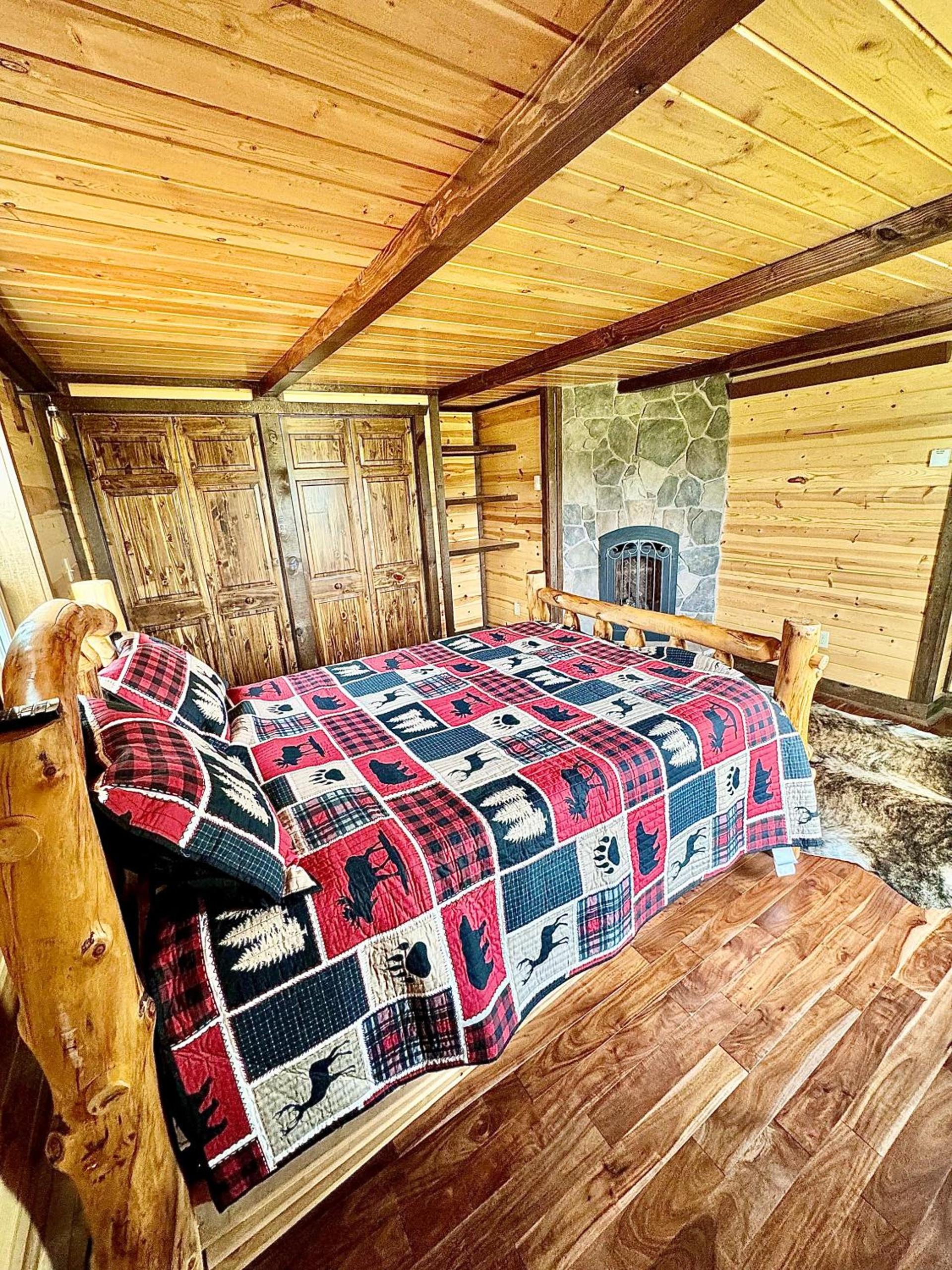 The Lodge at Devils Tower photo 35