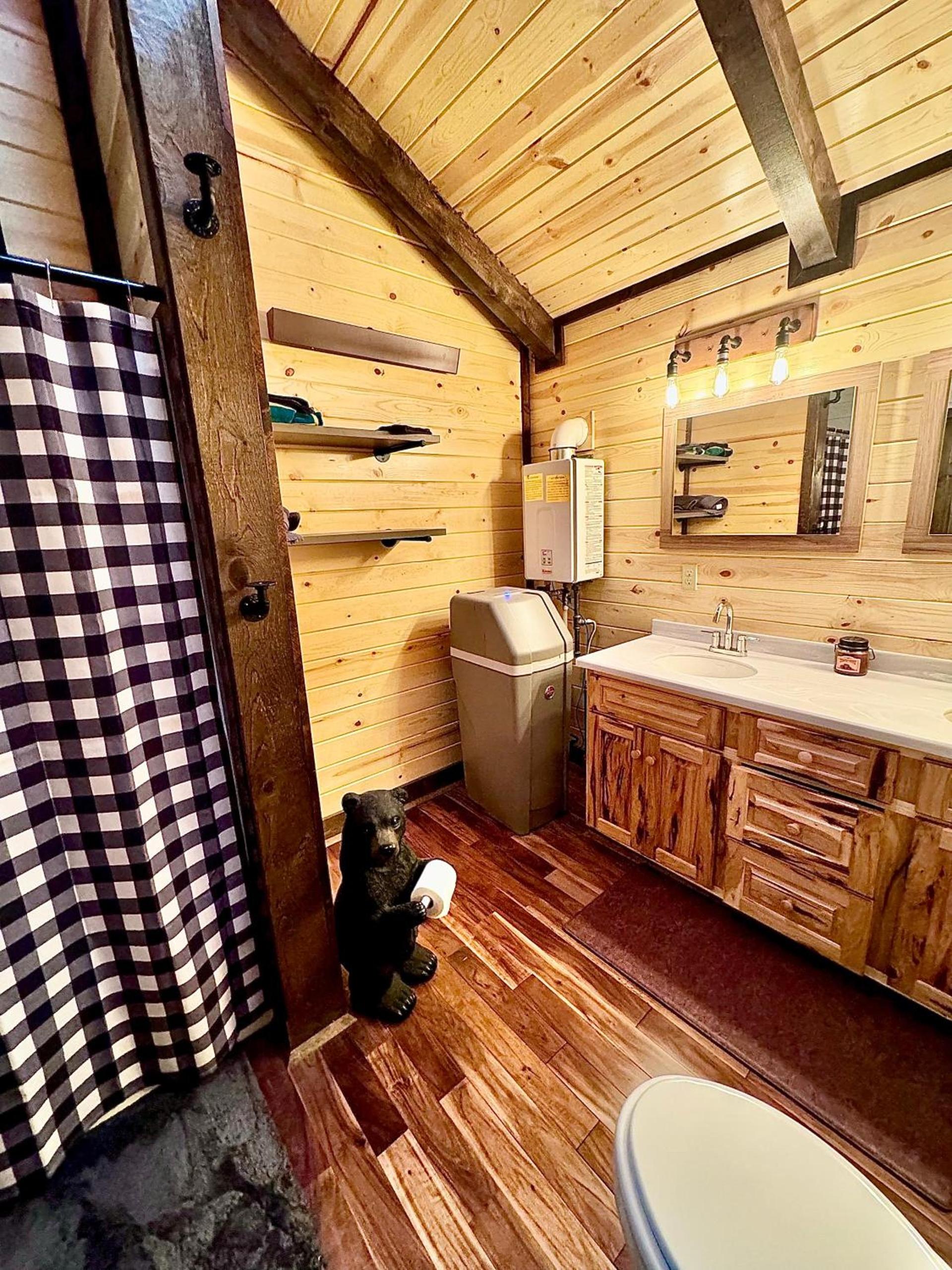 The Lodge at Devils Tower photo 33