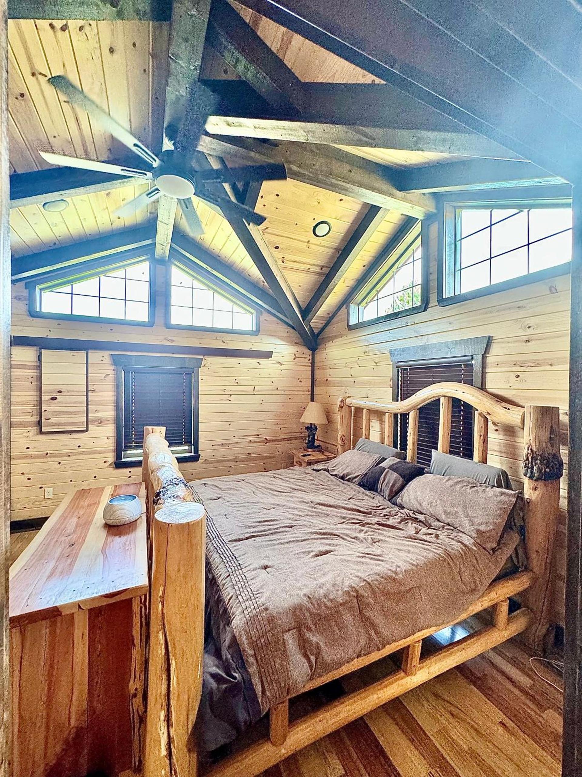 The Lodge at Devils Tower photo 31