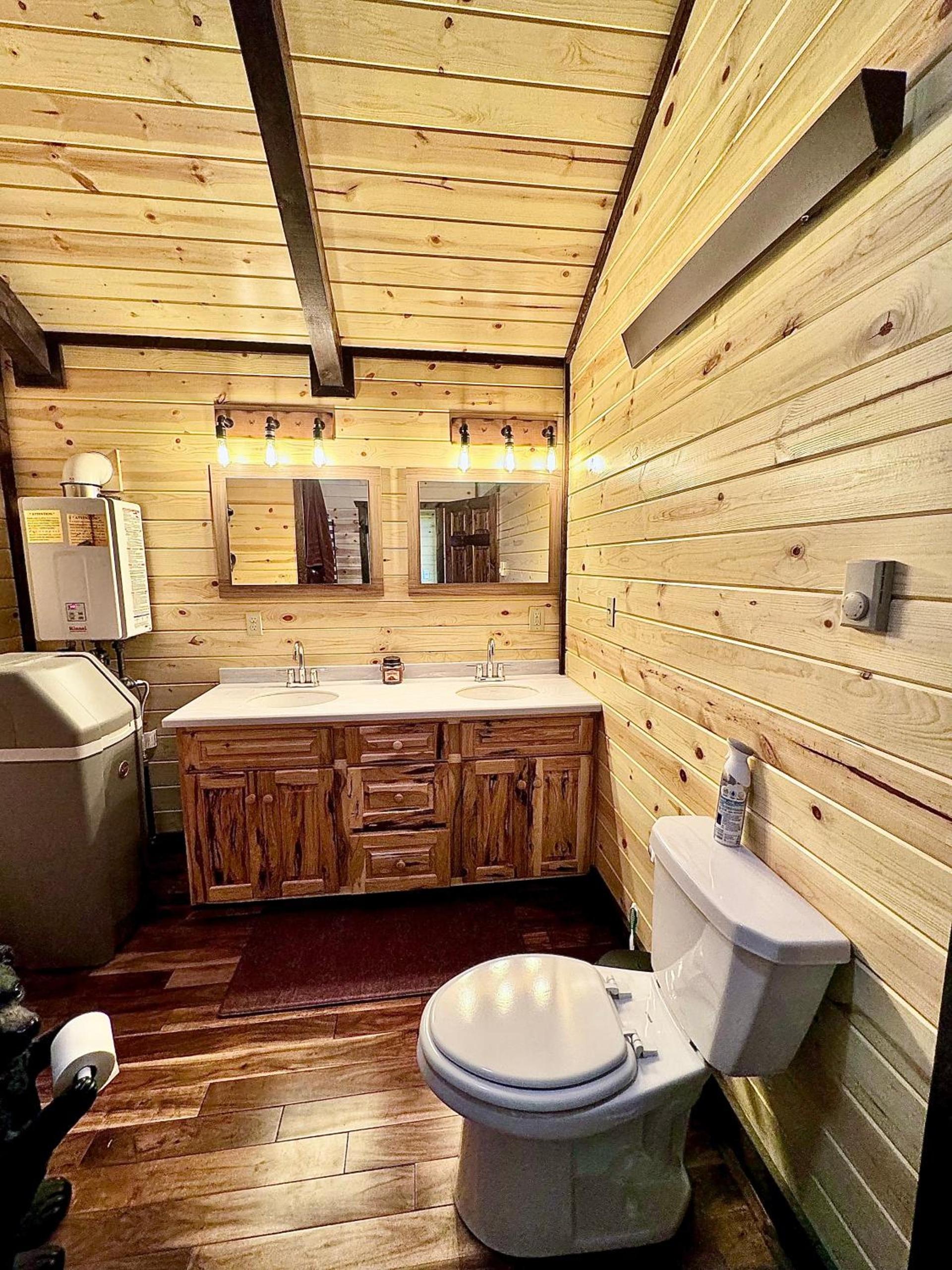 The Lodge at Devils Tower photo 29