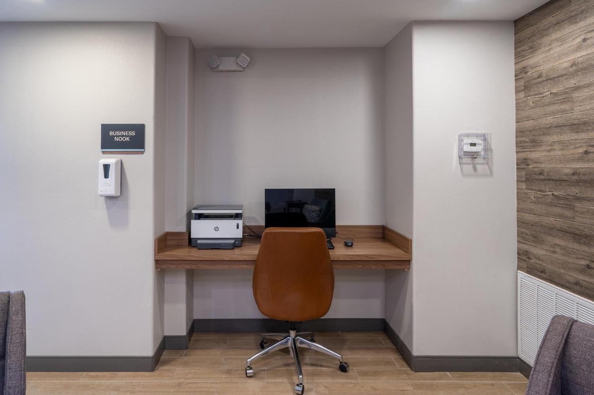 Candlewood Suites Deer Park by IHG photo 27