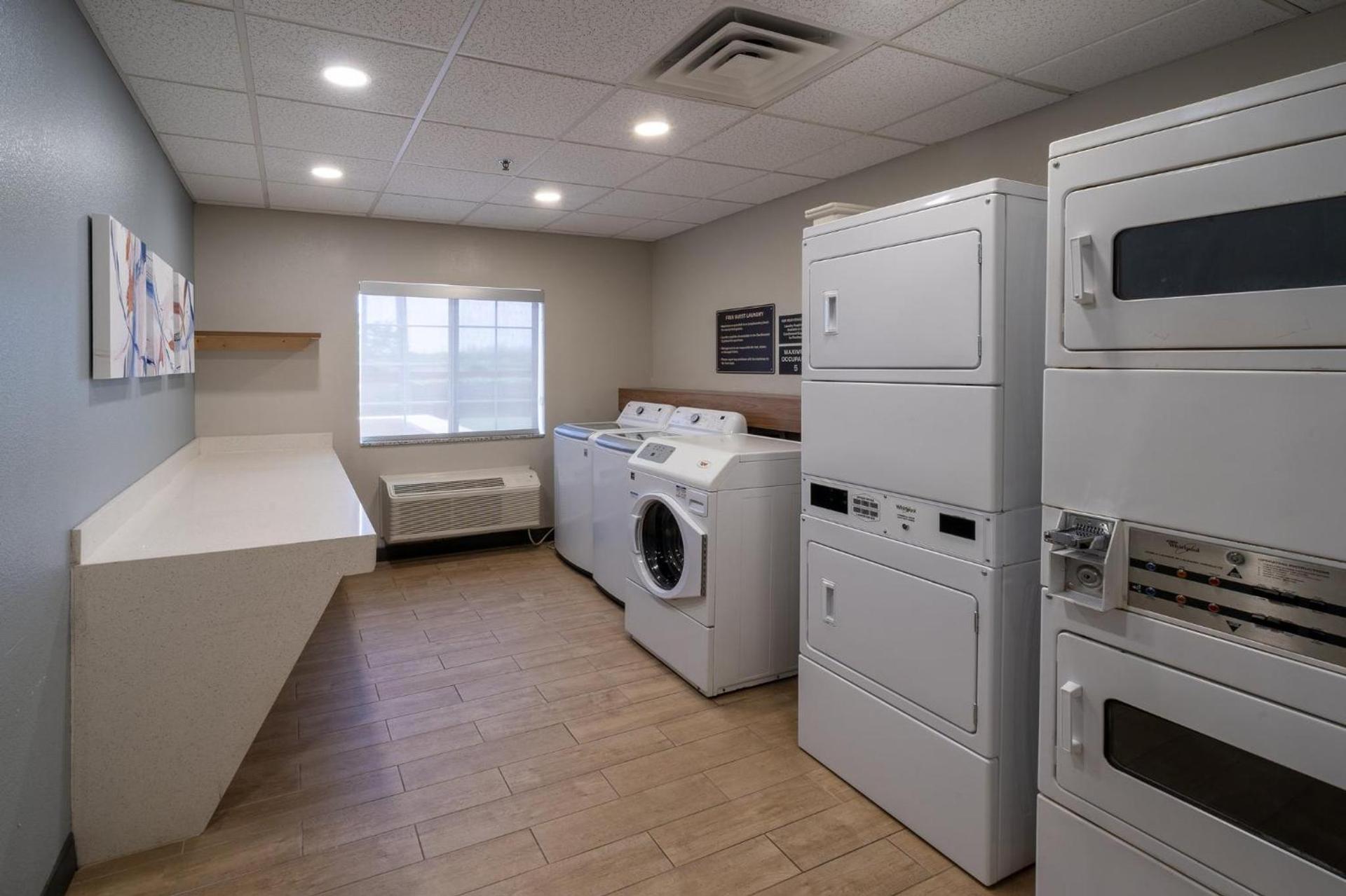 Candlewood Suites Deer Park by IHG photo 31