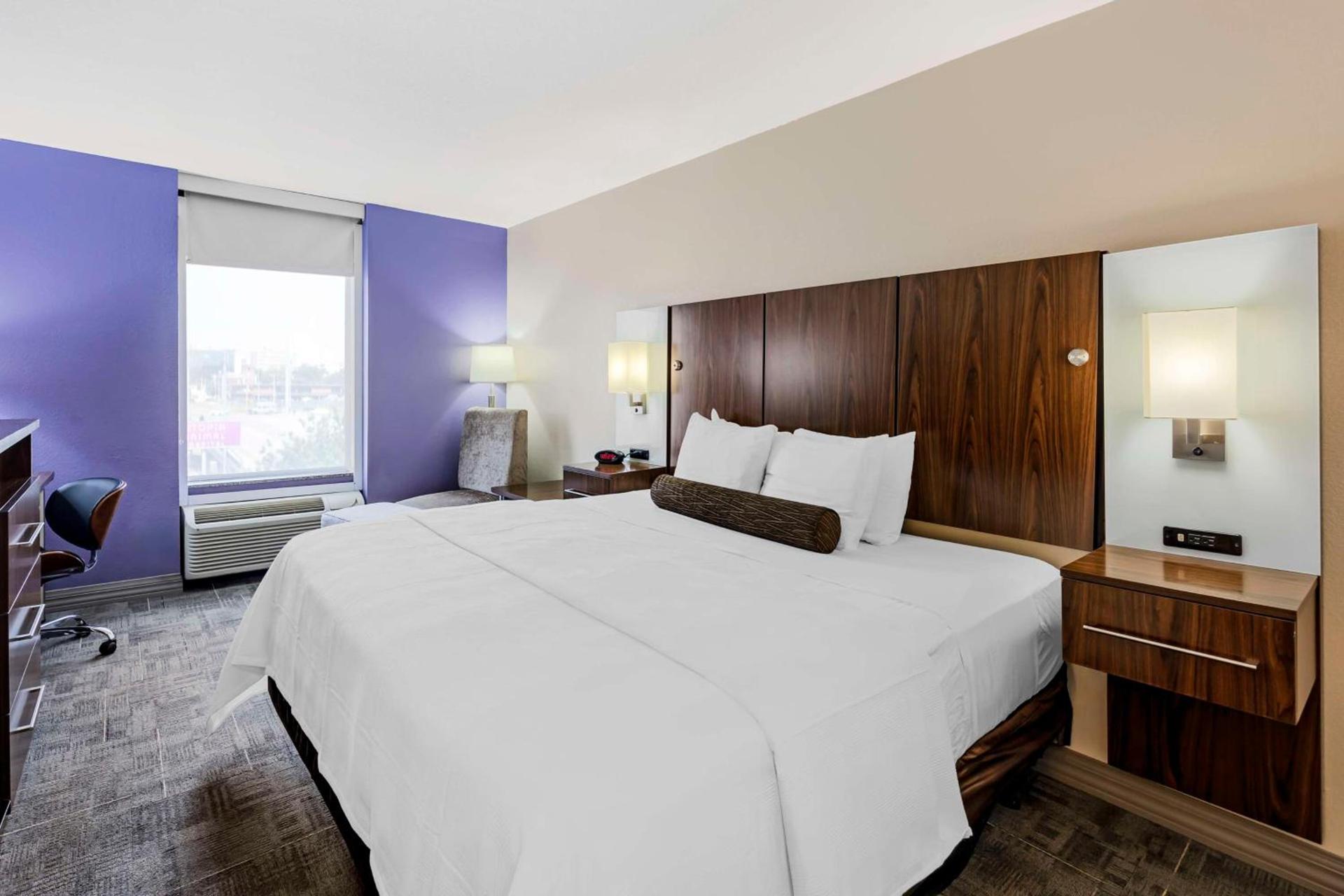 Best Western Gen X Inn photo 8