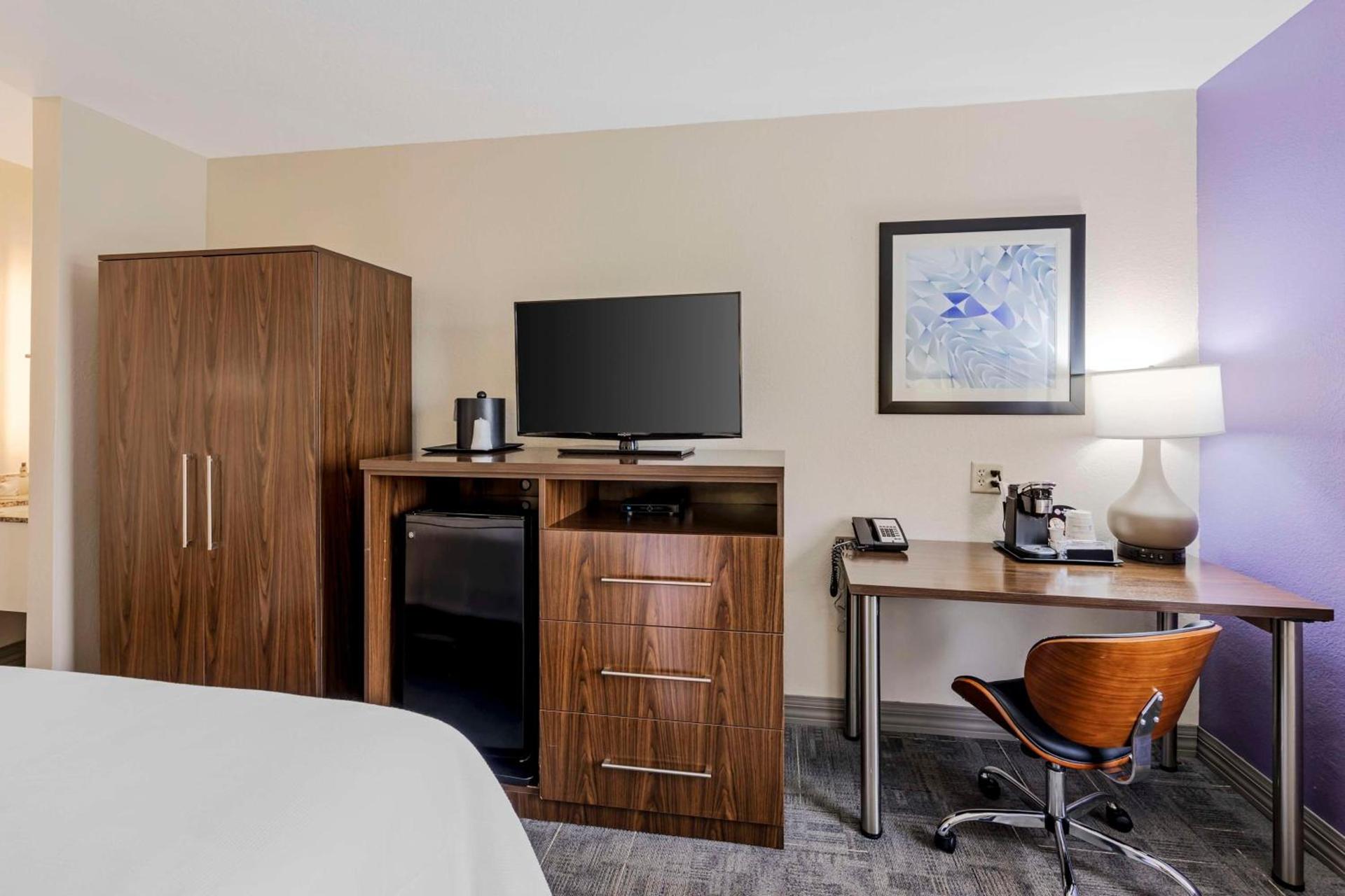 Best Western Gen X Inn photo 19