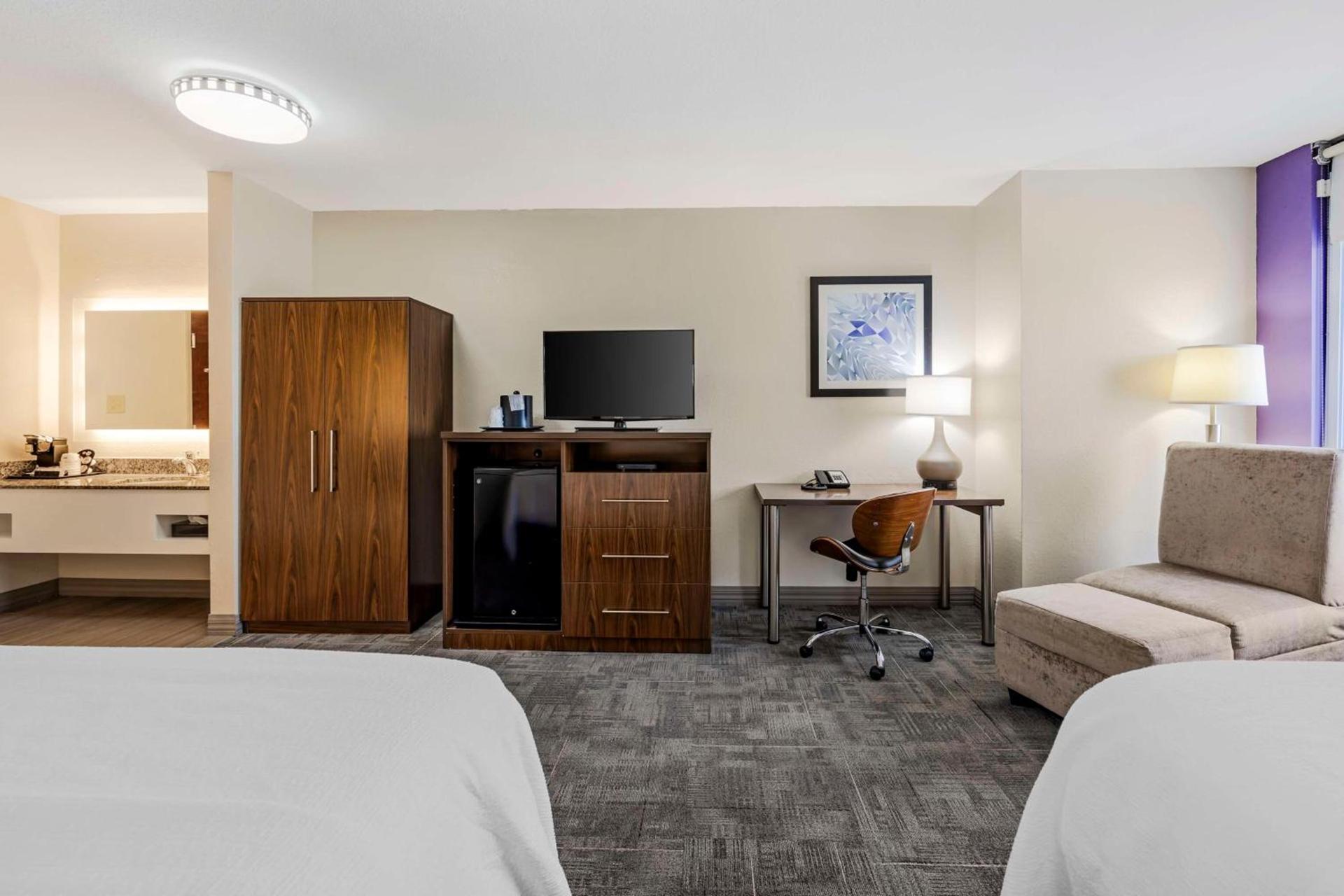 Best Western Gen X Inn photo 12