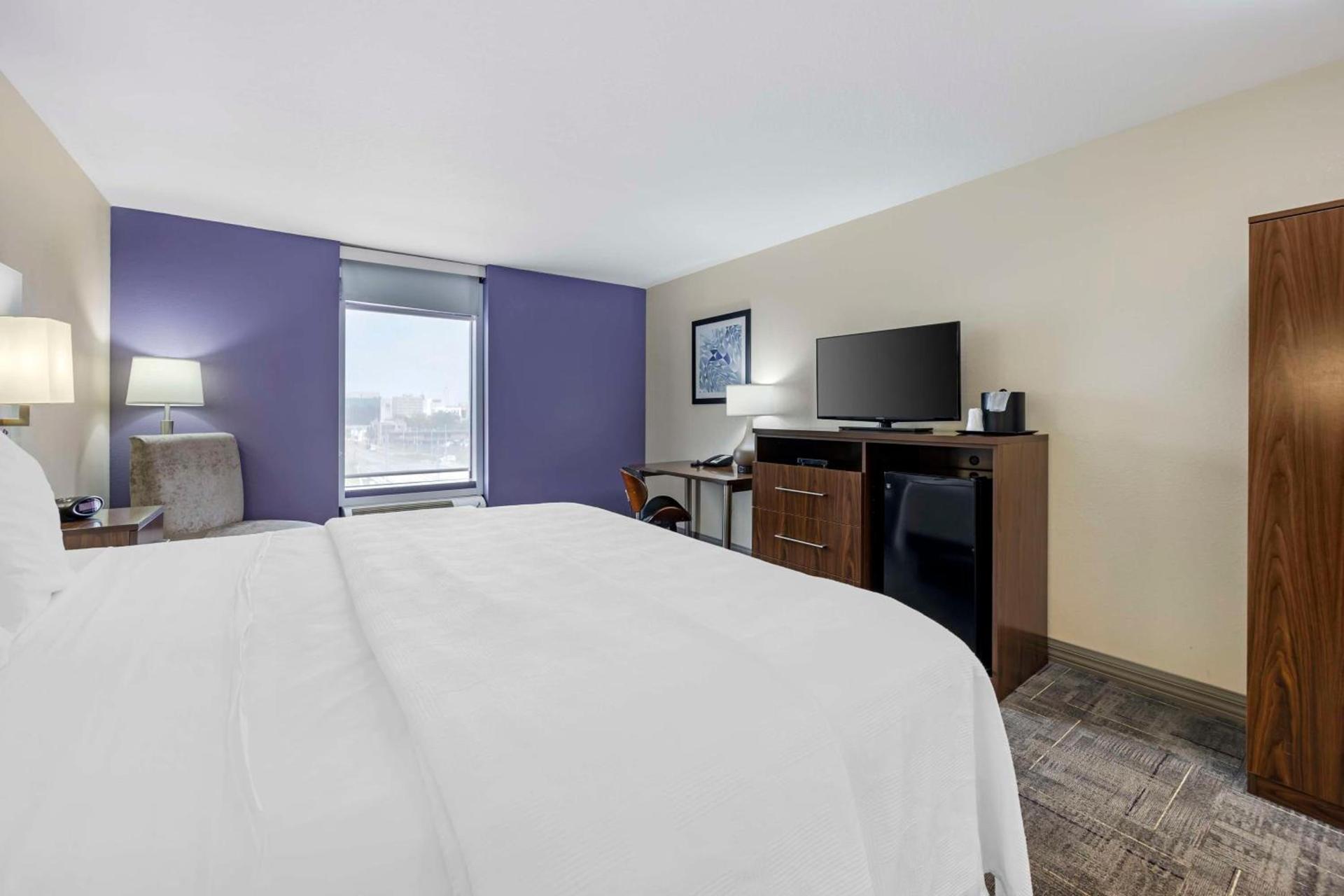 Best Western Gen X Inn photo 11