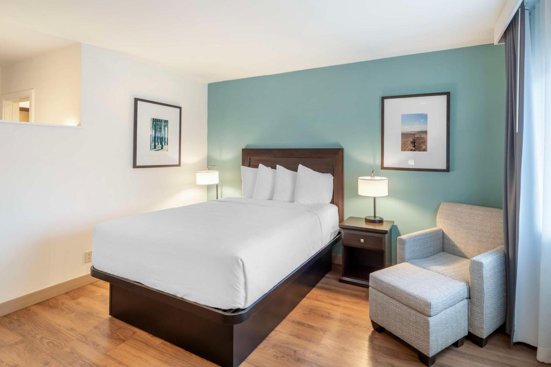 Best Western At Ventura Pier photo 17