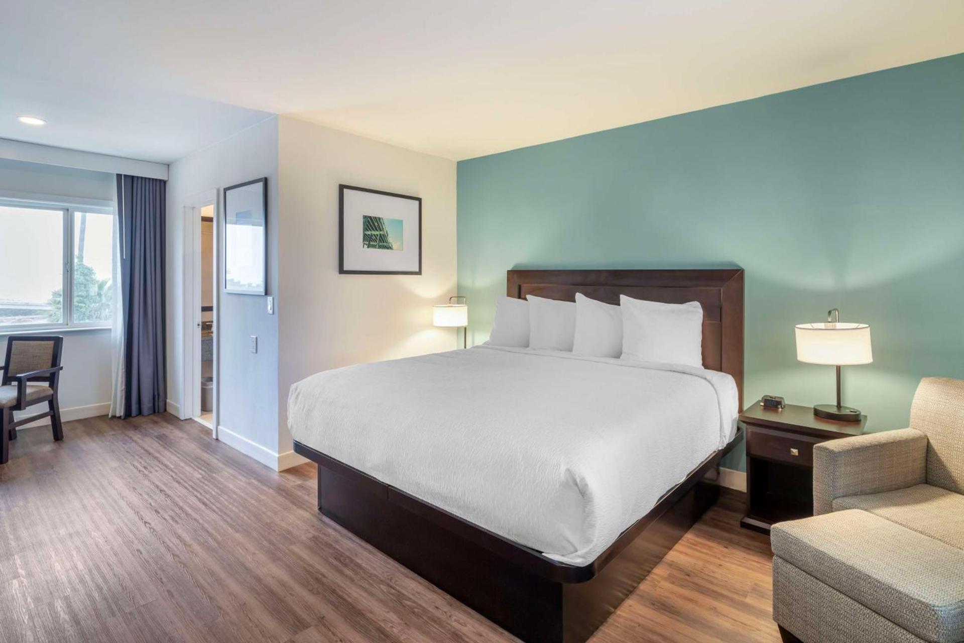 Best Western At Ventura Pier photo 21