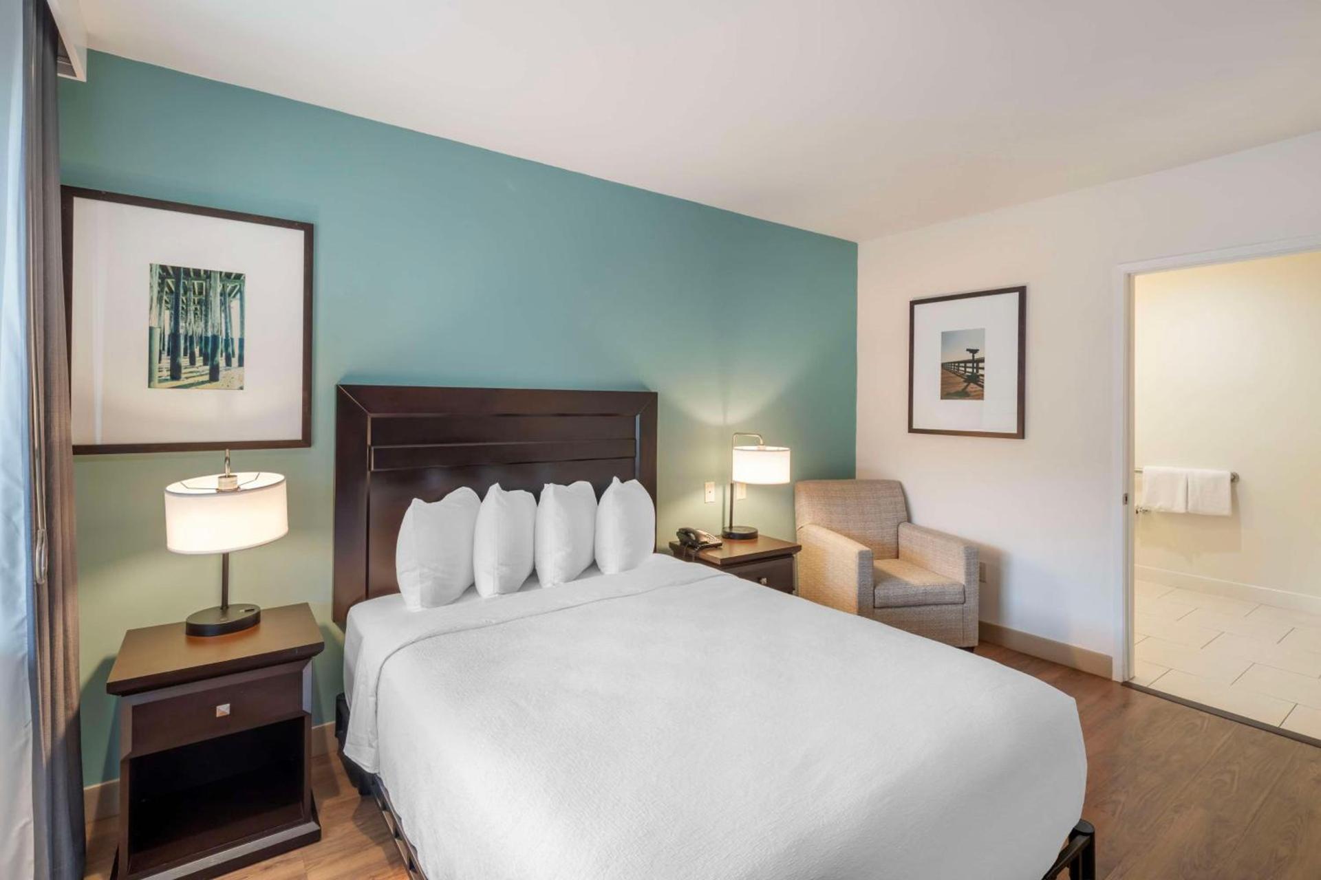 Best Western At Ventura Pier photo 27