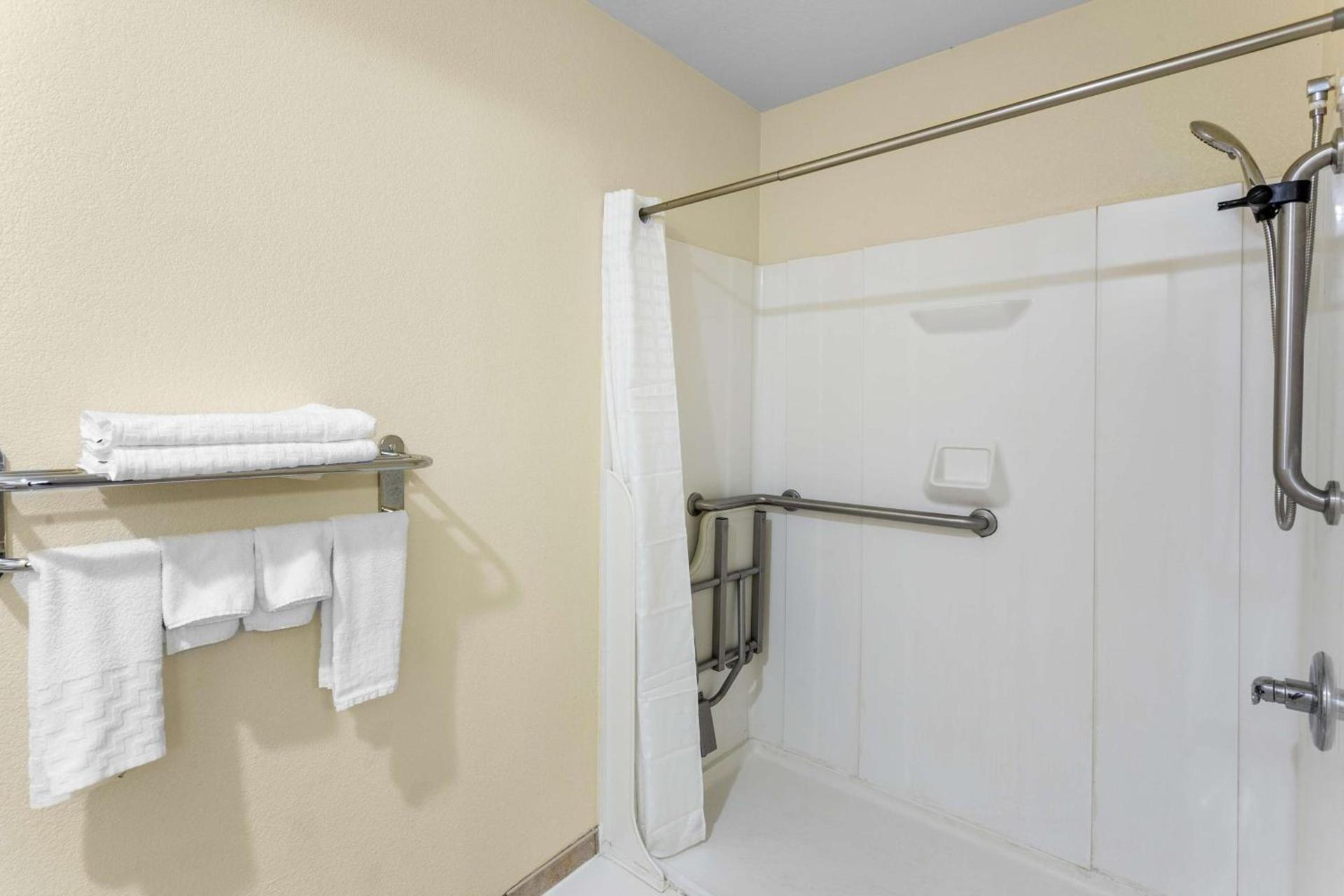 Best Western Oglesby Inn photo 13