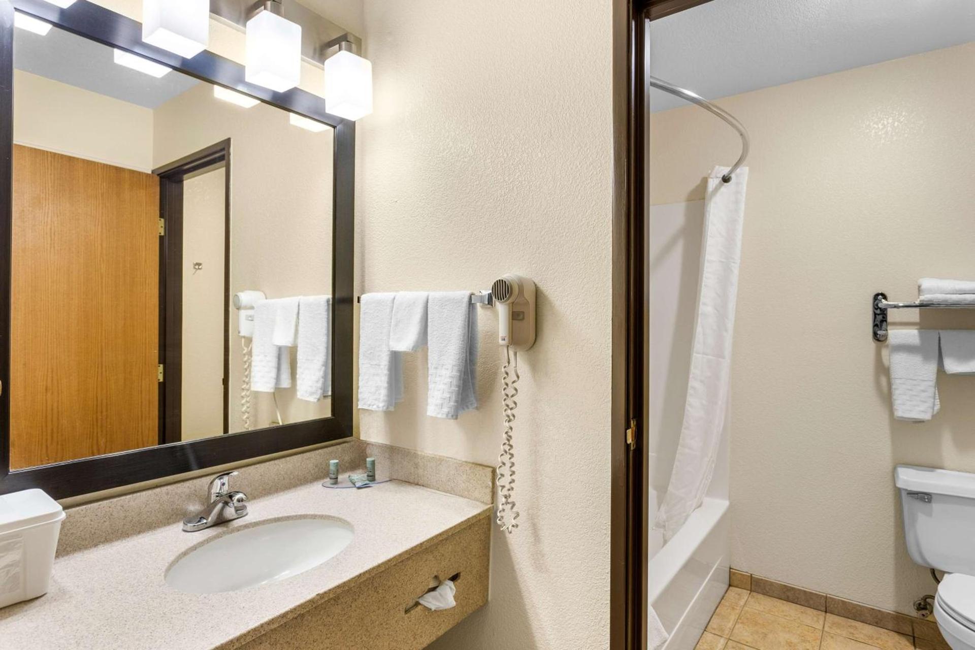 Best Western Oglesby Inn photo 16