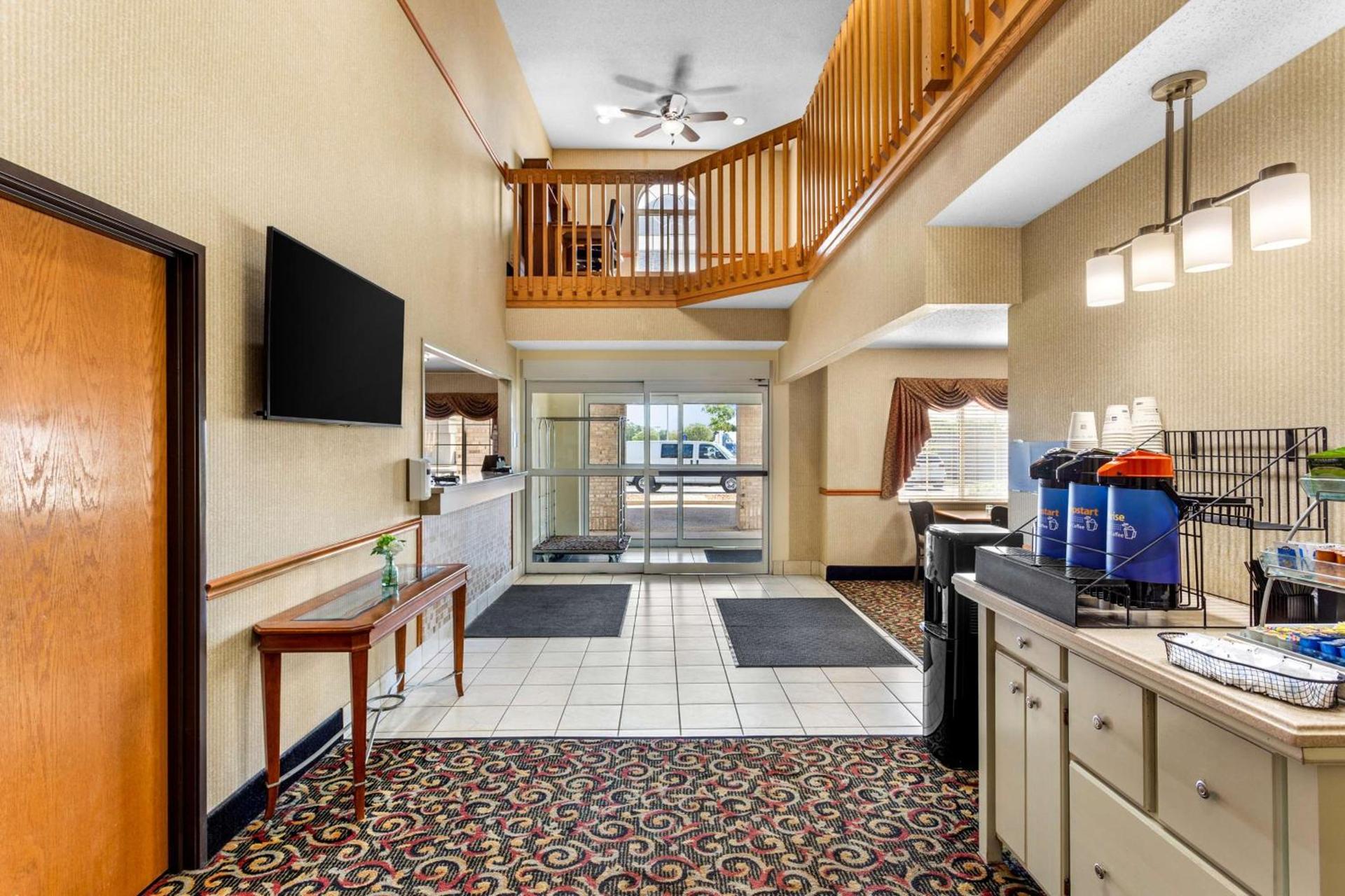 Best Western Oglesby Inn photo 19