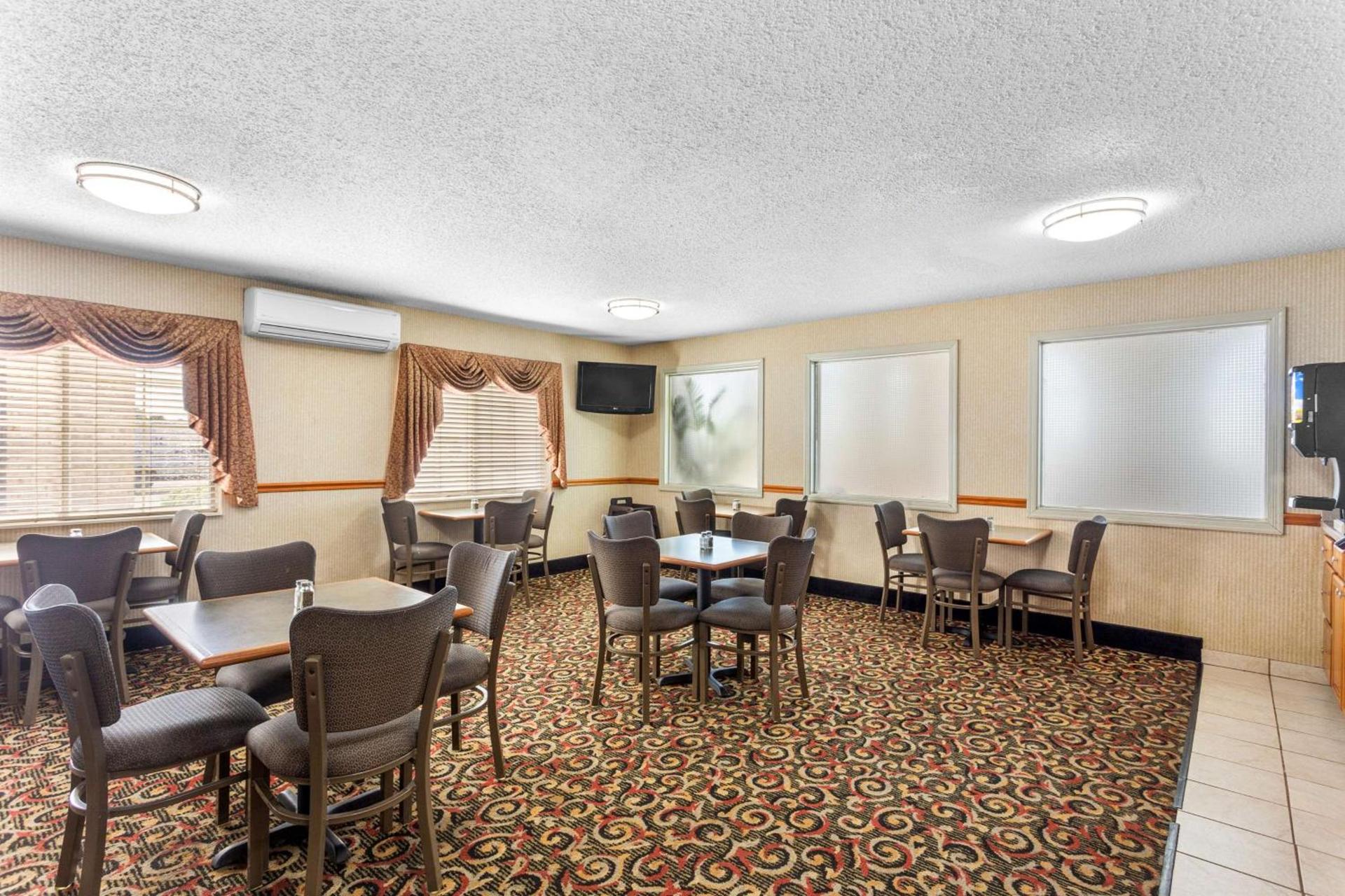 Best Western Oglesby Inn photo 21