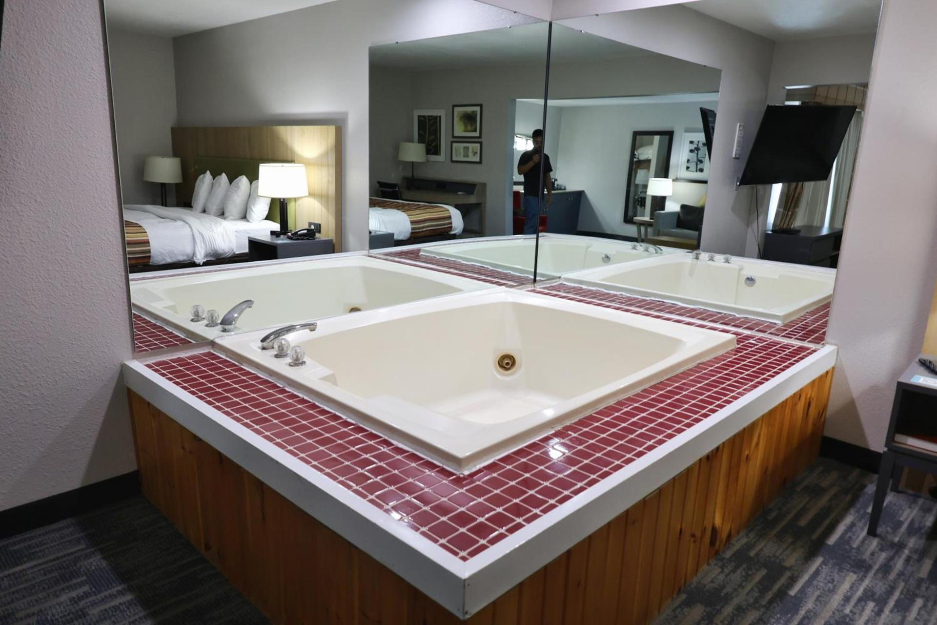 Country Inn & Suites by Radisson, Sparta, WI photo 60