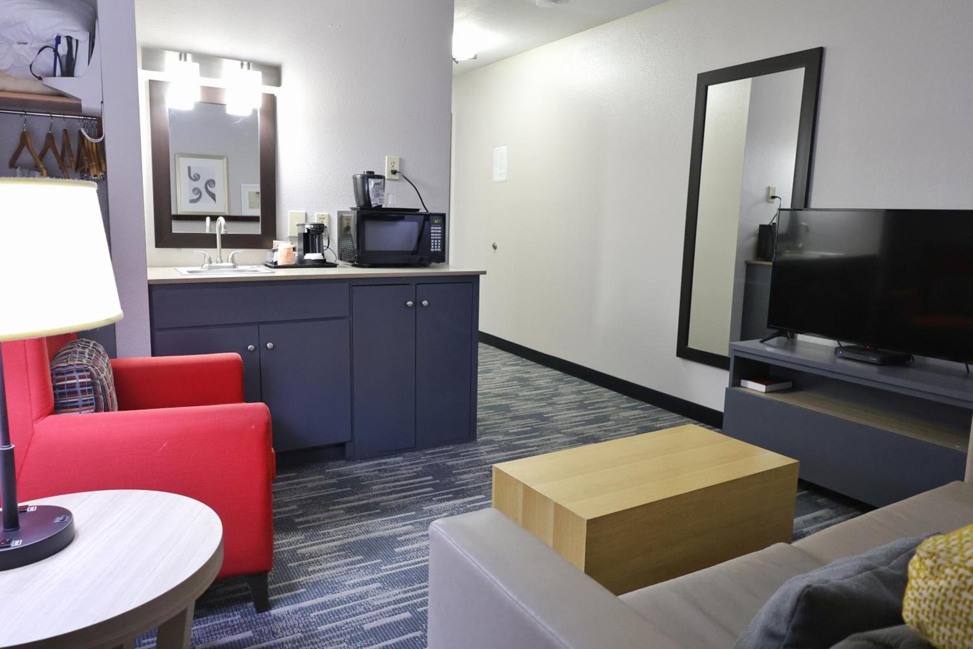 Country Inn & Suites by Radisson, Sparta, WI photo 64