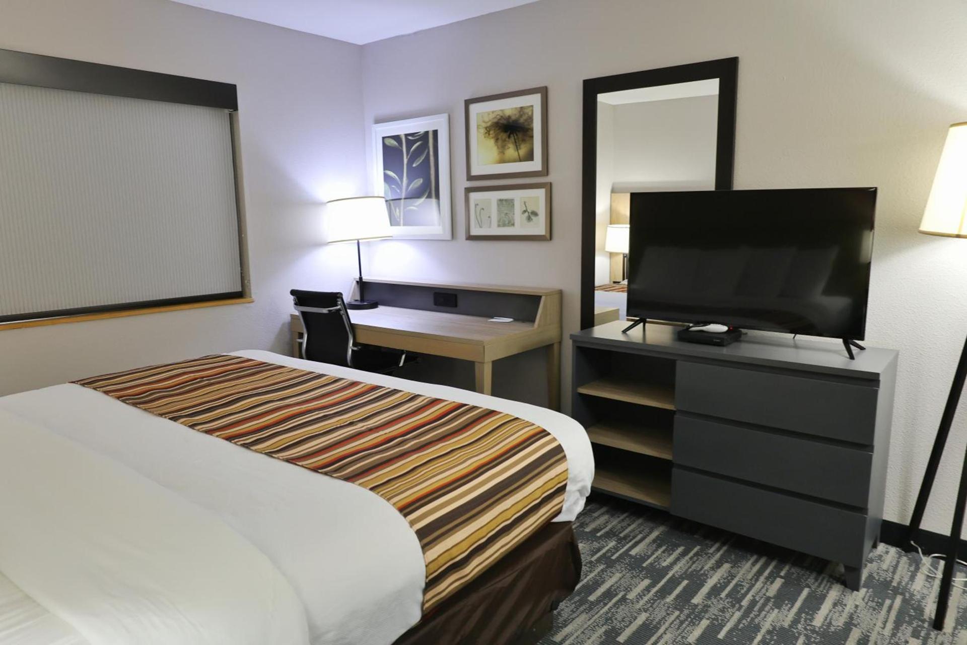 Country Inn & Suites by Radisson, Sparta, WI photo 66