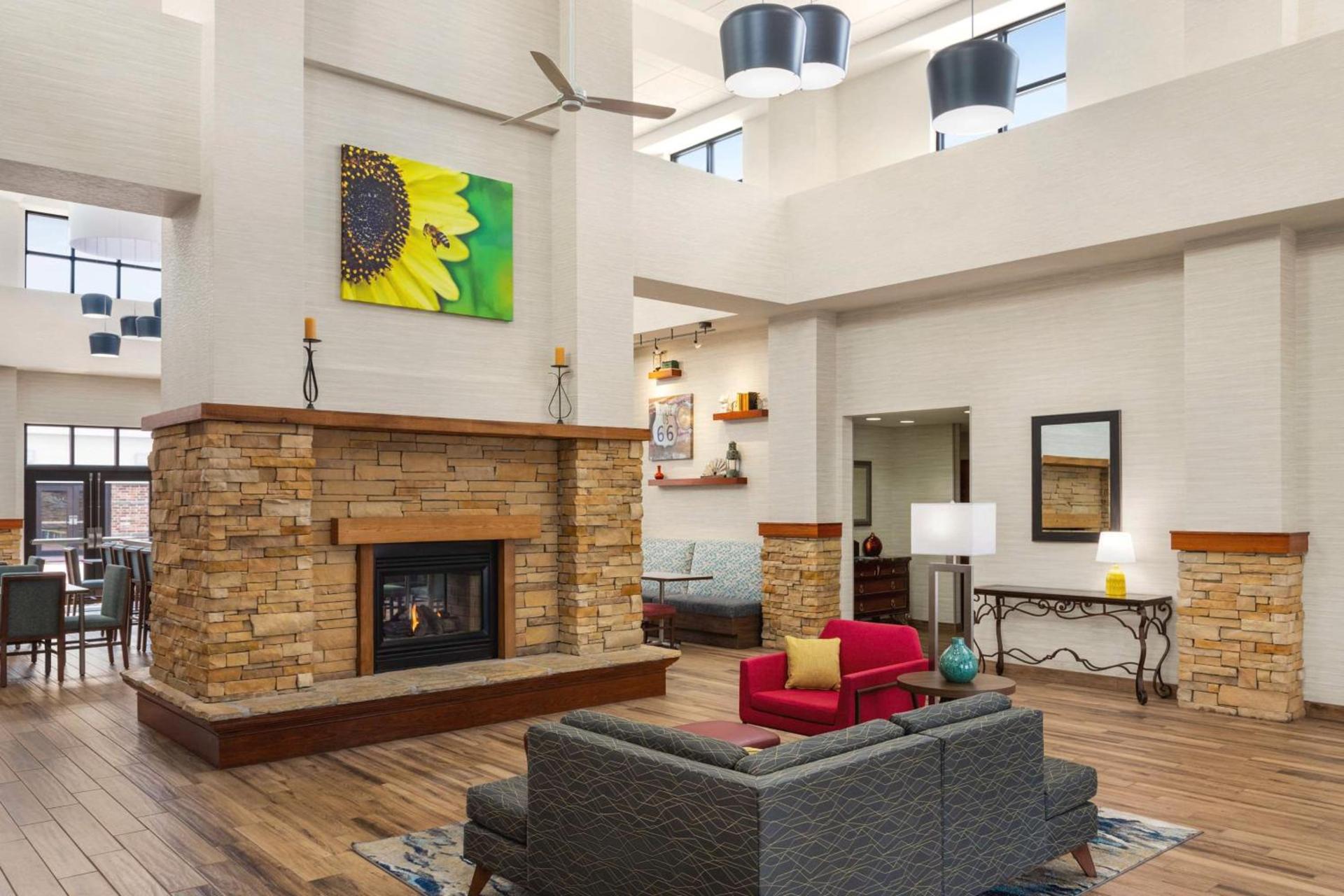 Hampton Inn & Suites Springfield photo 5