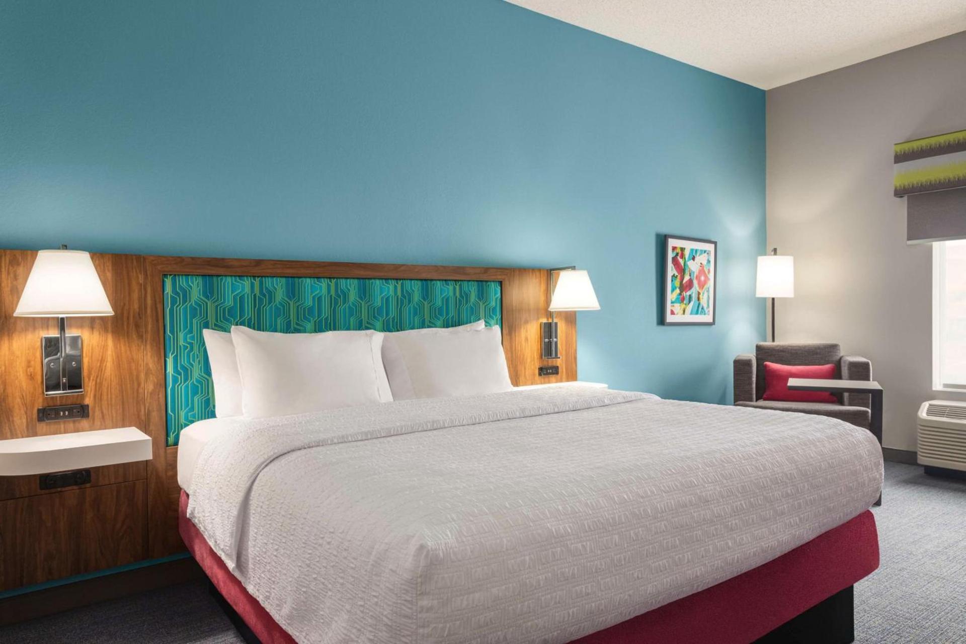 Hampton Inn & Suites Springfield photo 15