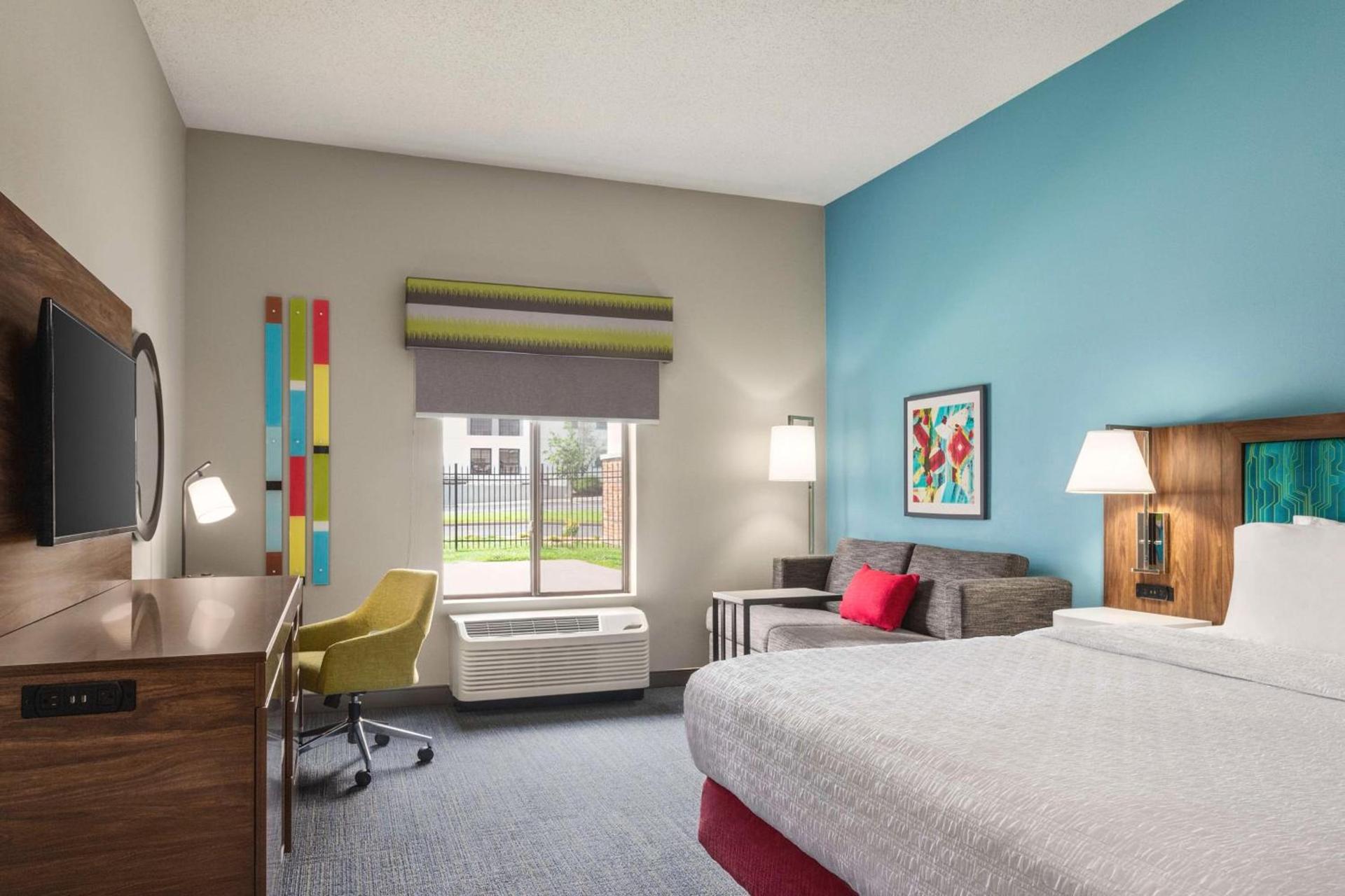 Hampton Inn & Suites Springfield photo 17