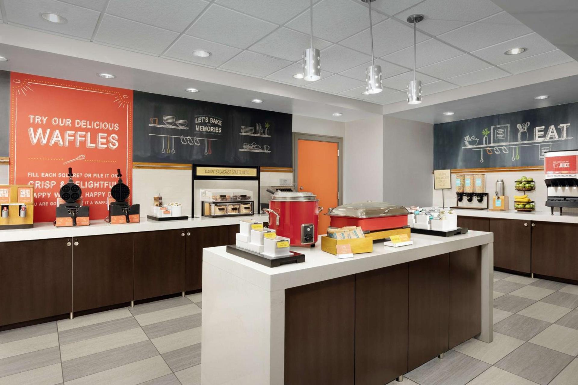 Hampton Inn & Suites Orlando North Altamonte Springs photo 11